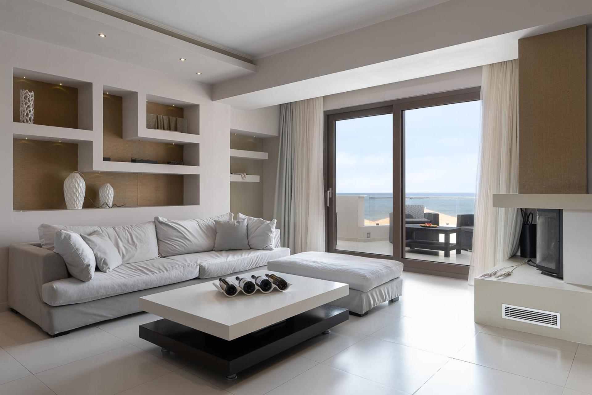 Master Suite with Sea View (4 adults)