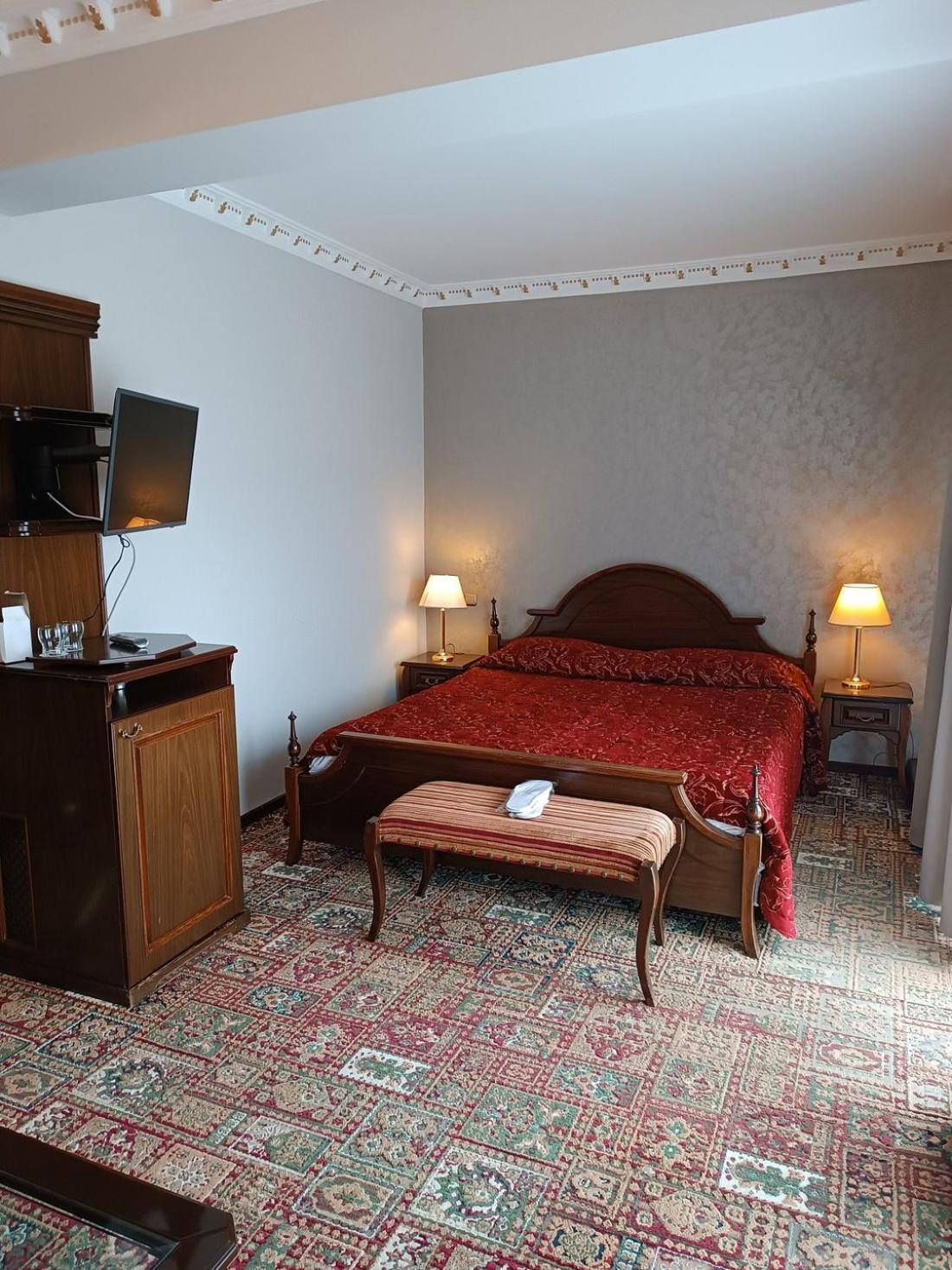 Executive Suite photo 1