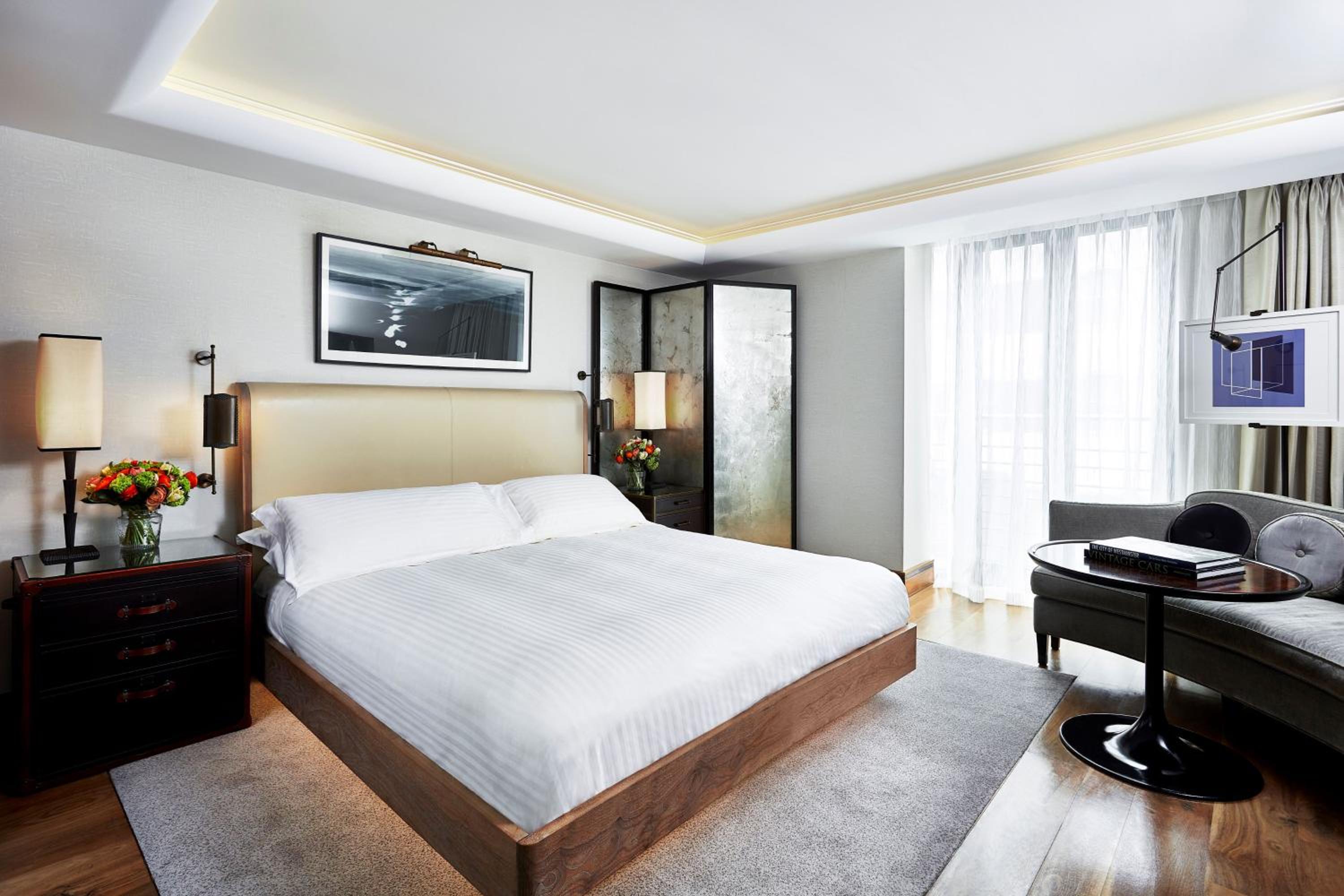 Contemporary Deluxe Room photo 1
