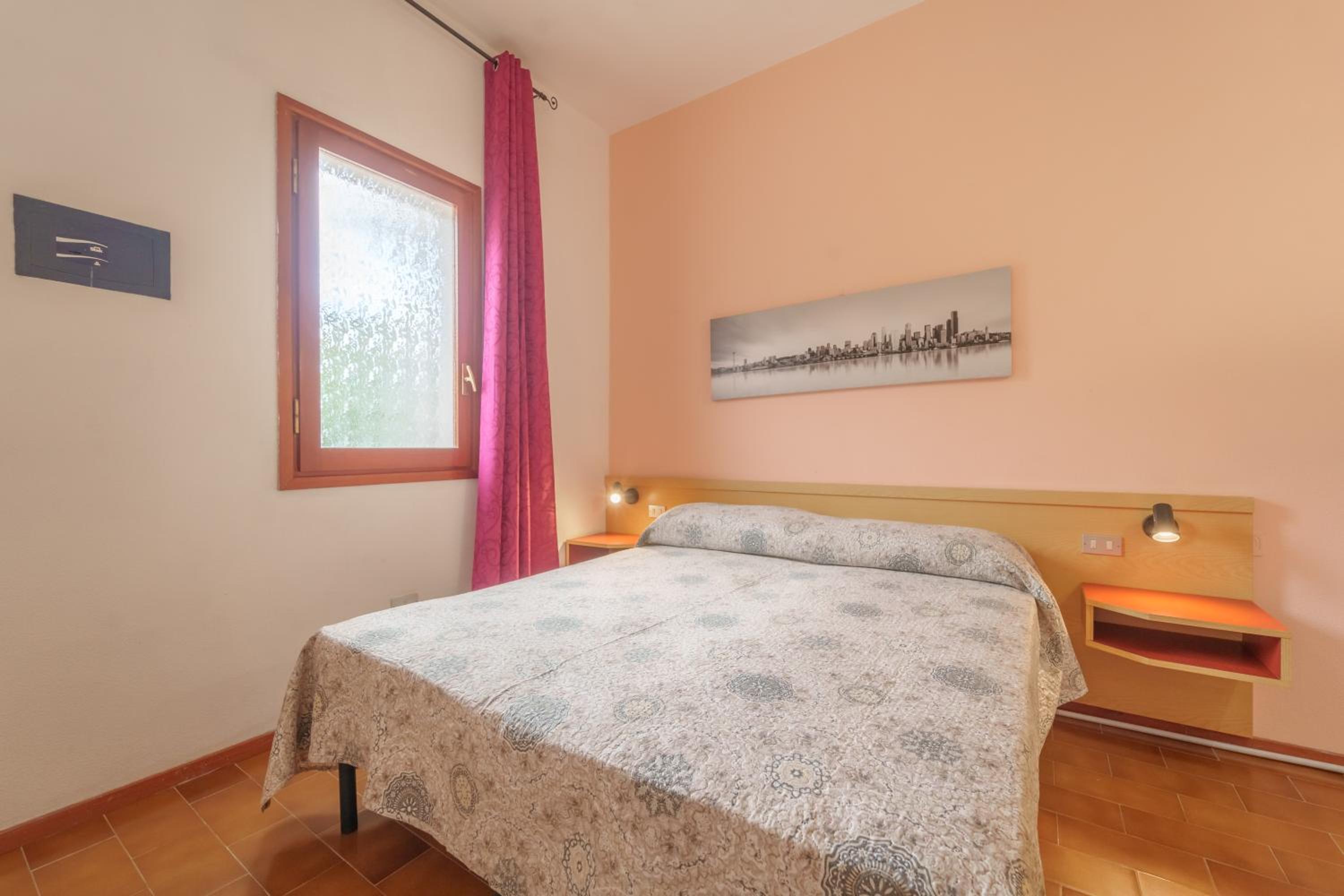 One-Bedroom Apartment with Sea View photo 2