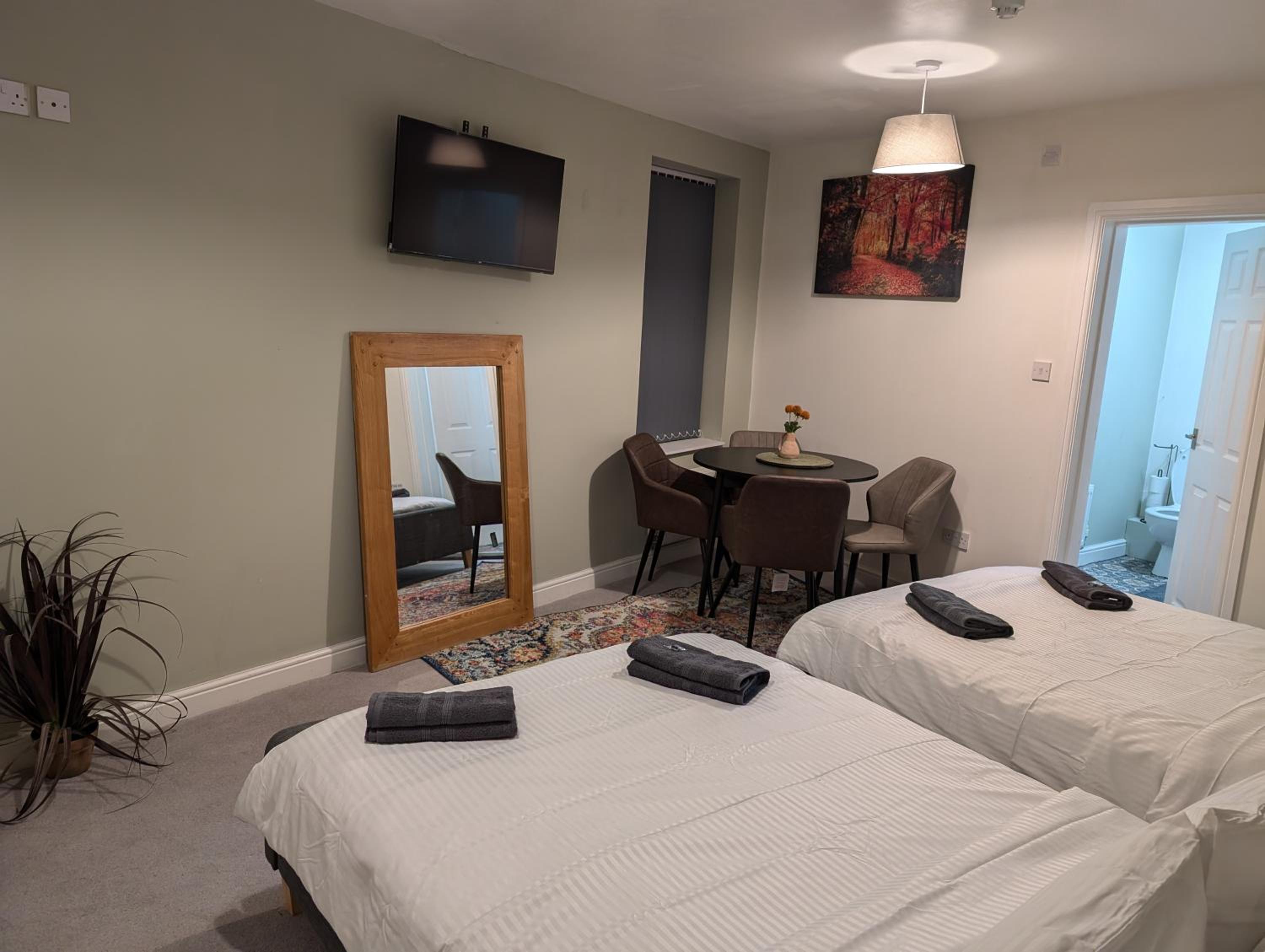 Deluxe Suite with Spa Bath