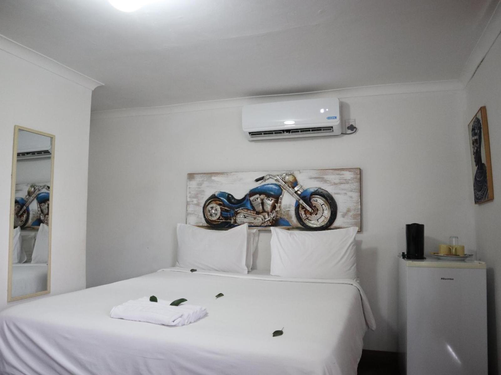 Budget Double Room - Photo 3
