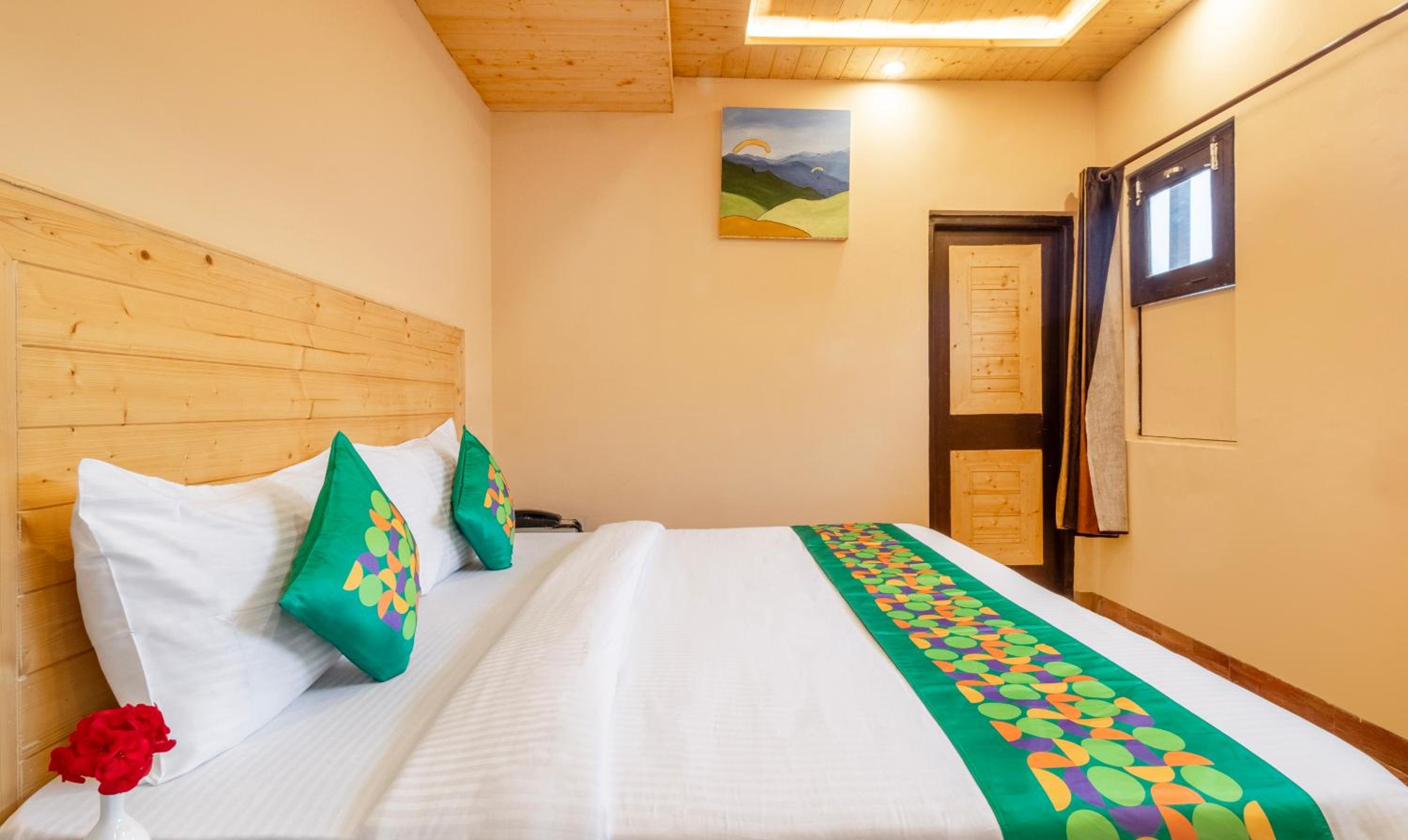 Economy Double Room photo 3