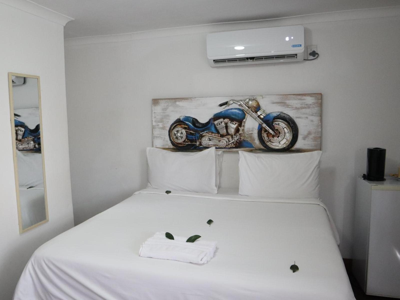 Budget Double Room - Photo 2