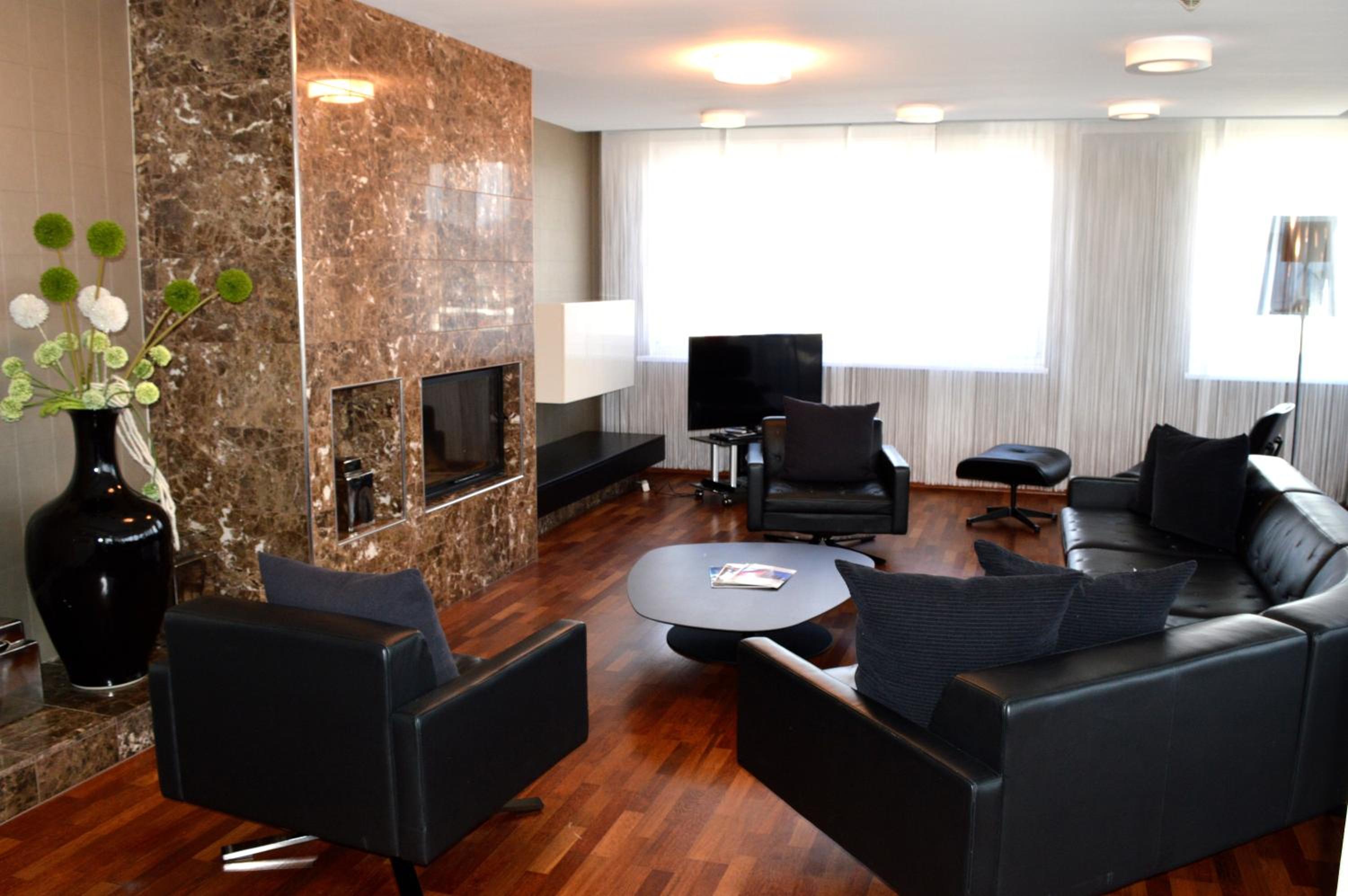 Standard King Room photo 1