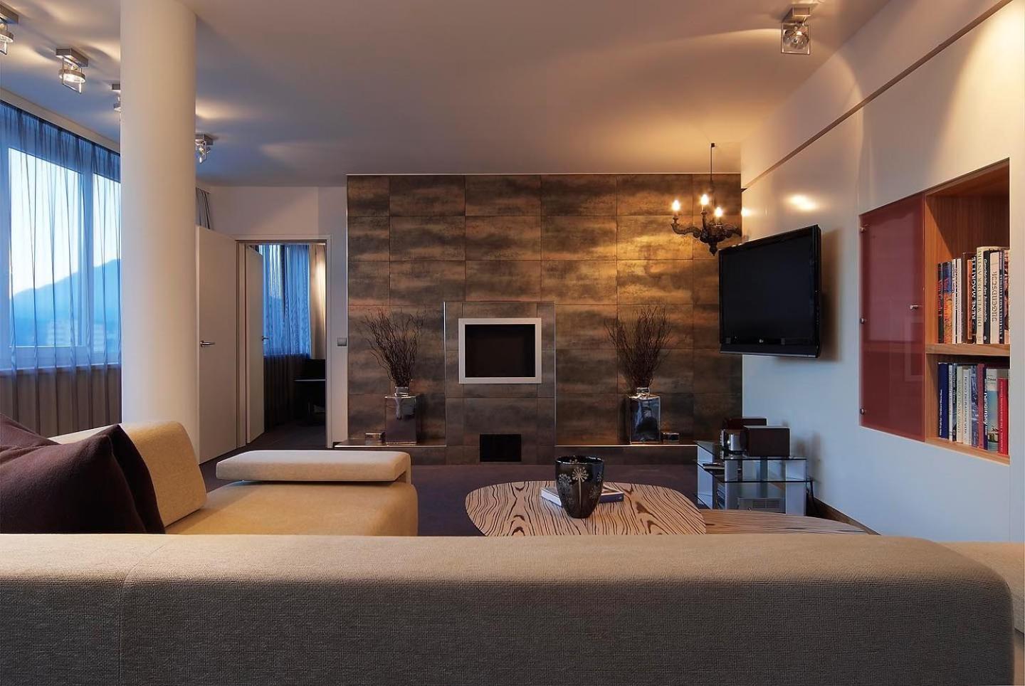 Premium King Room with River View photo 1
