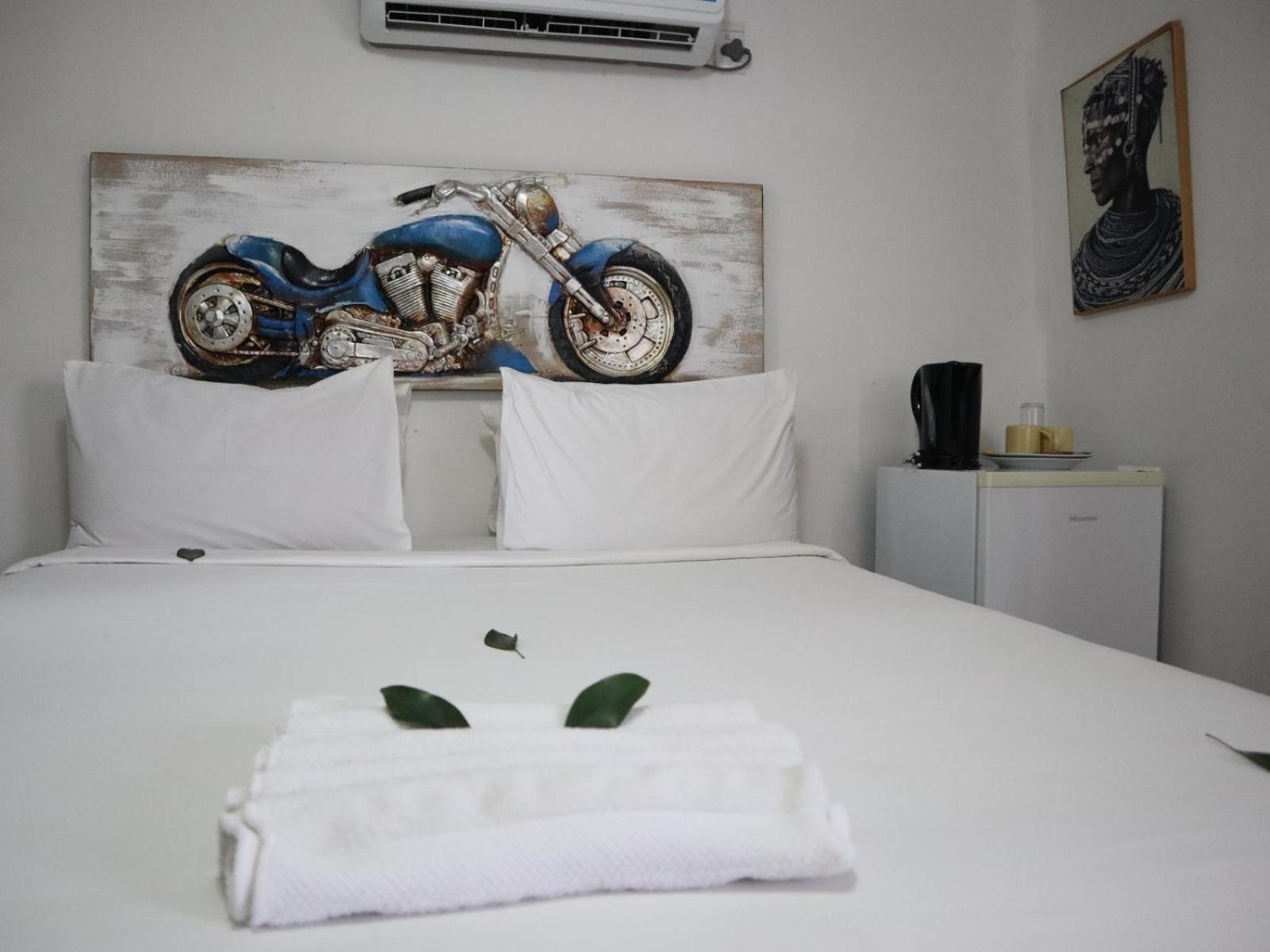 Budget Double Room - Photo 7