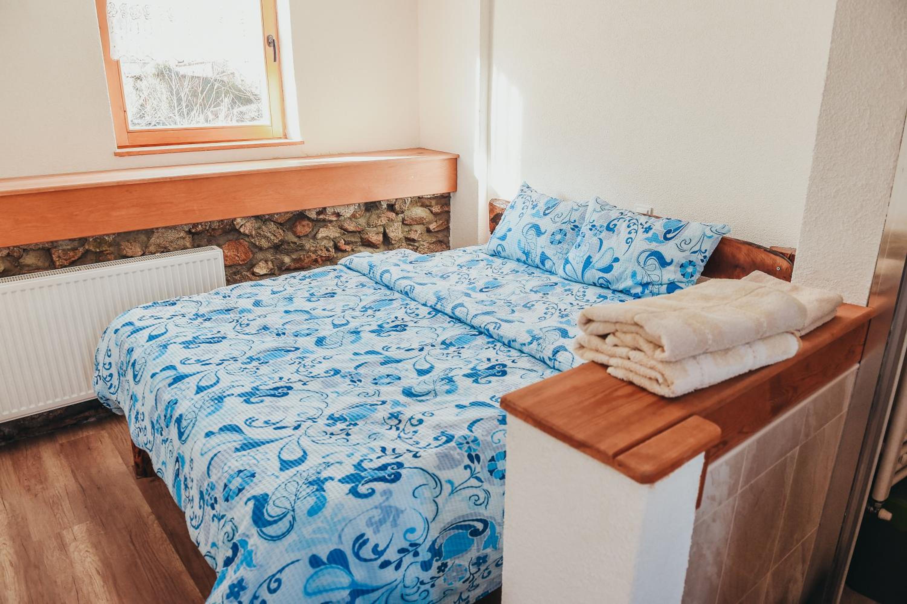 Double Room with Bathroom photo 3
