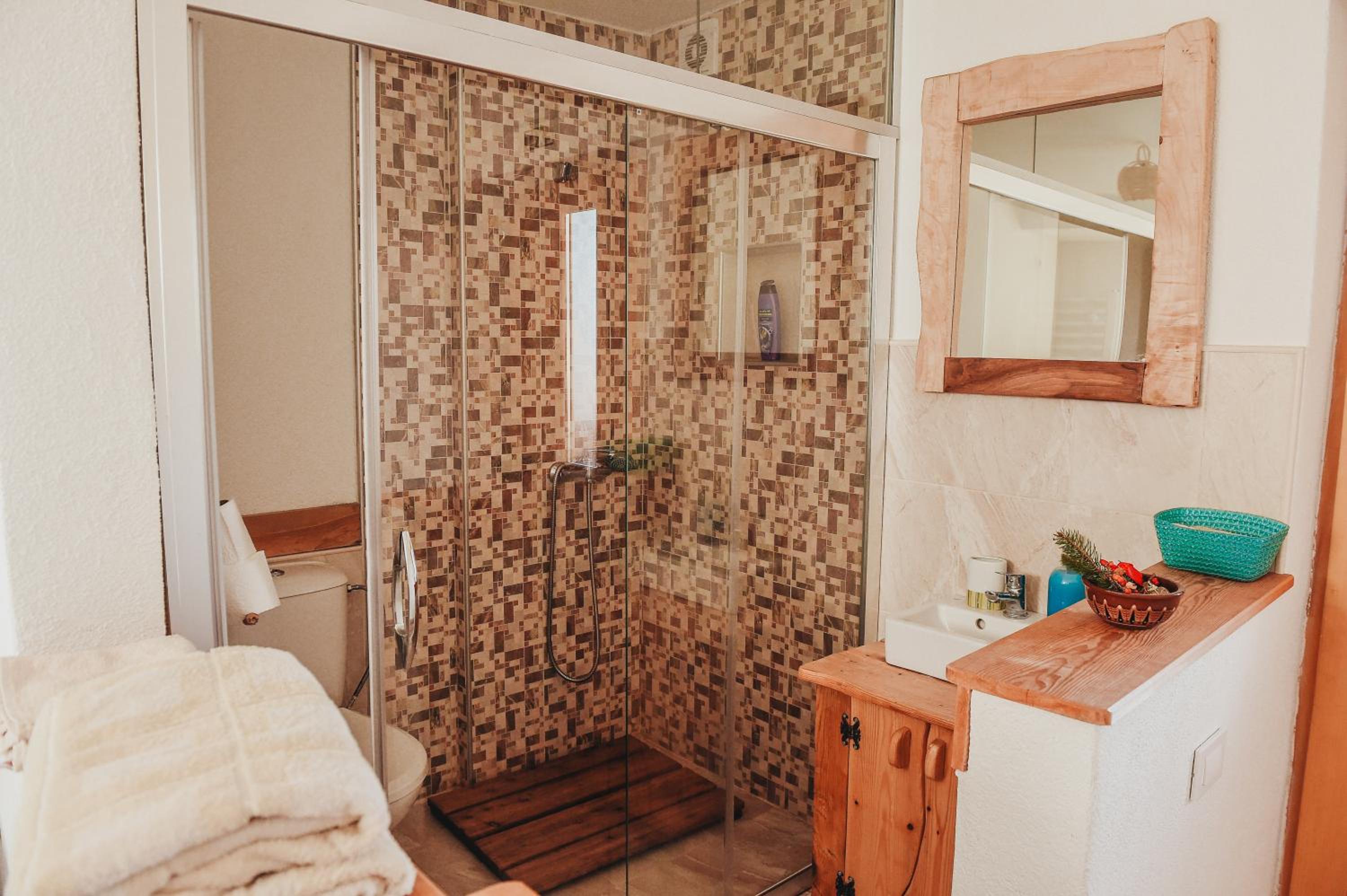 Double Room with Bathroom photo 2