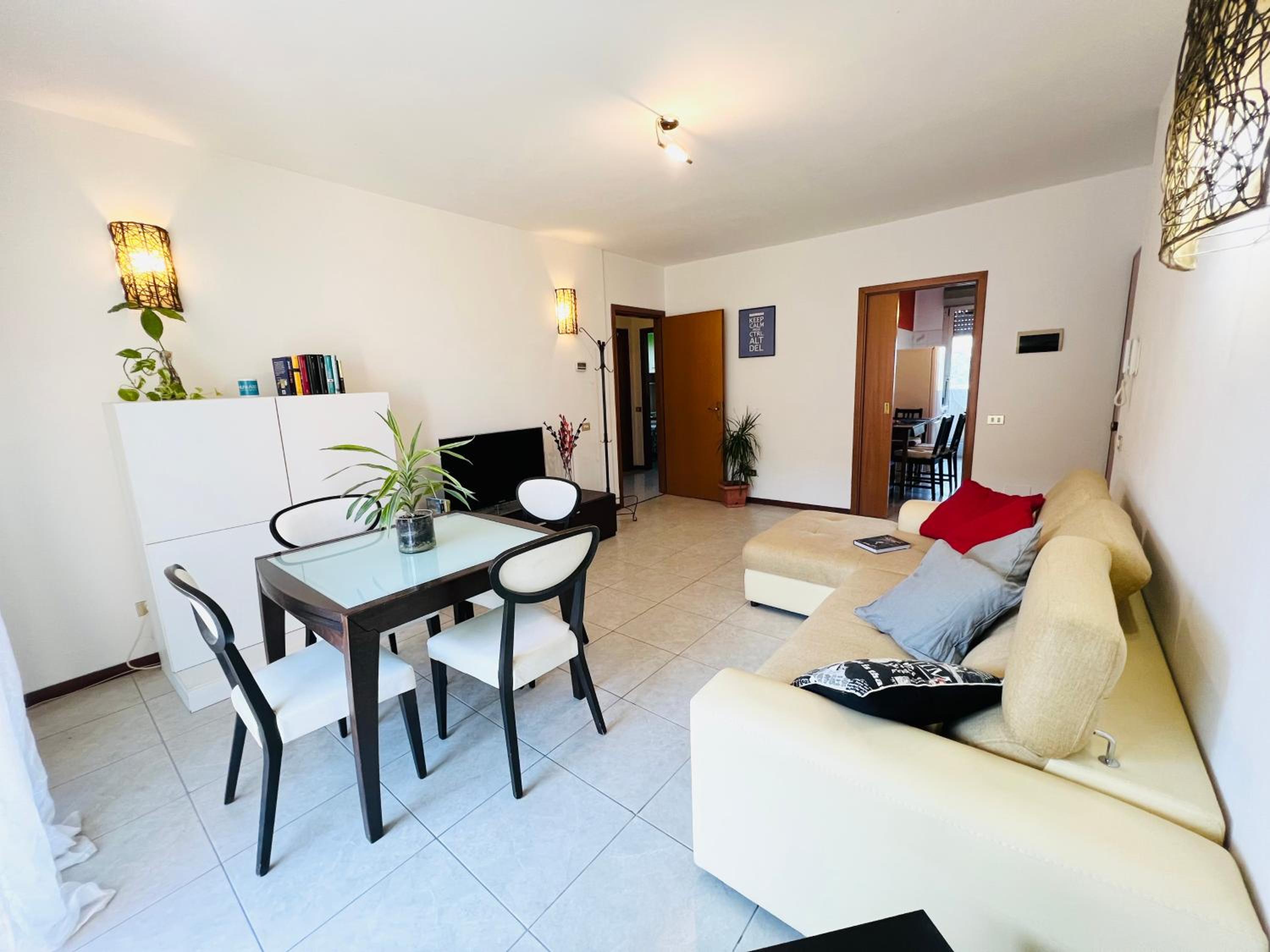 Two-Bedroom Deluxe Apartment With Balcony