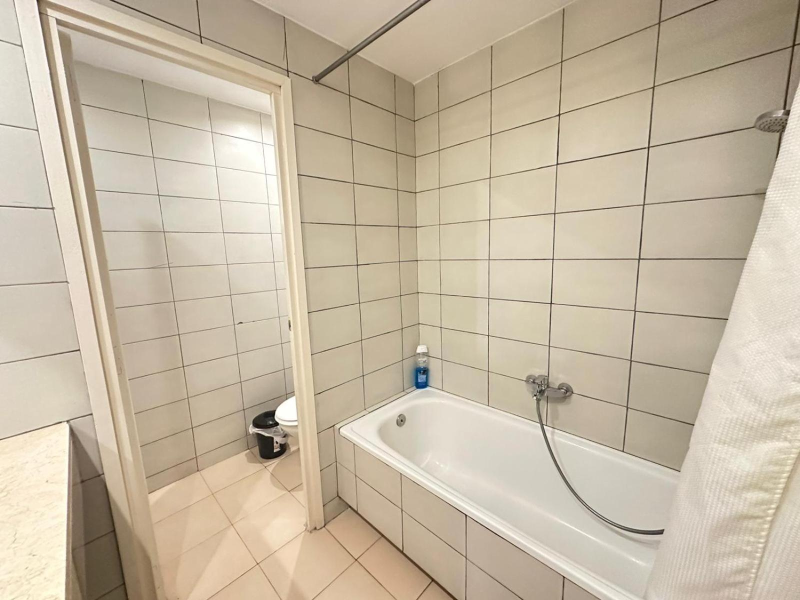 Double Room With Private Bathroom photo 3
