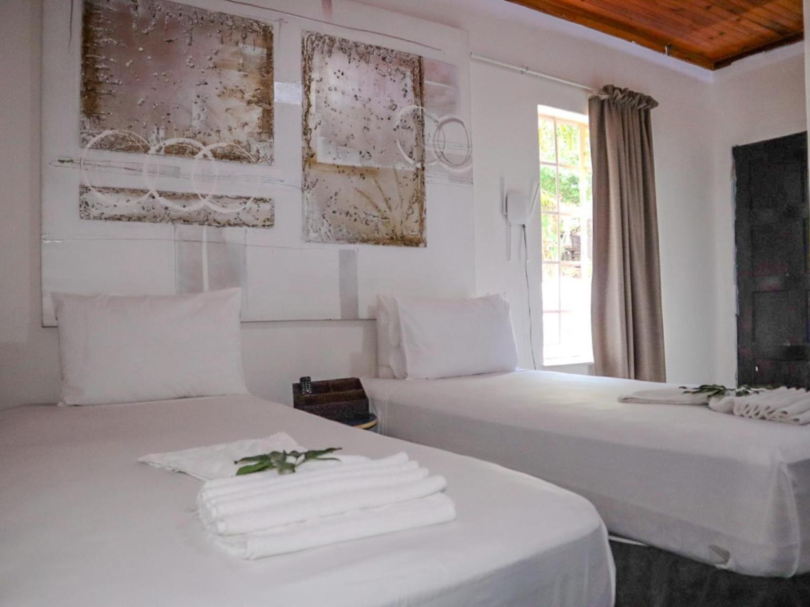 Deluxe King Room - Photo 2