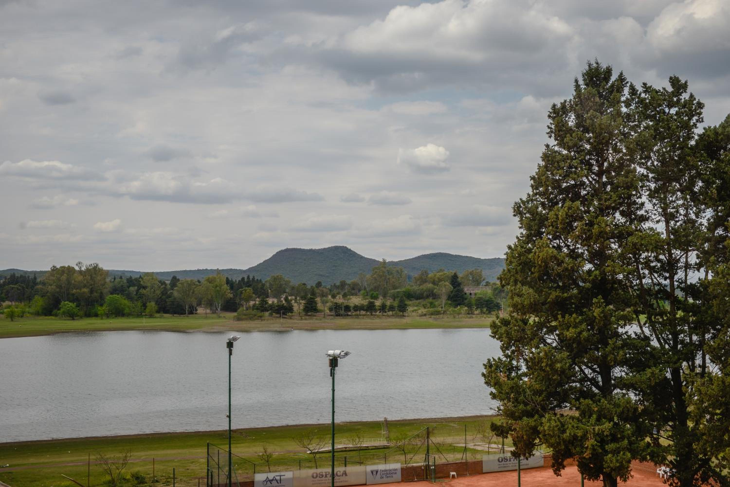 Twin Room with Lake View photo 3