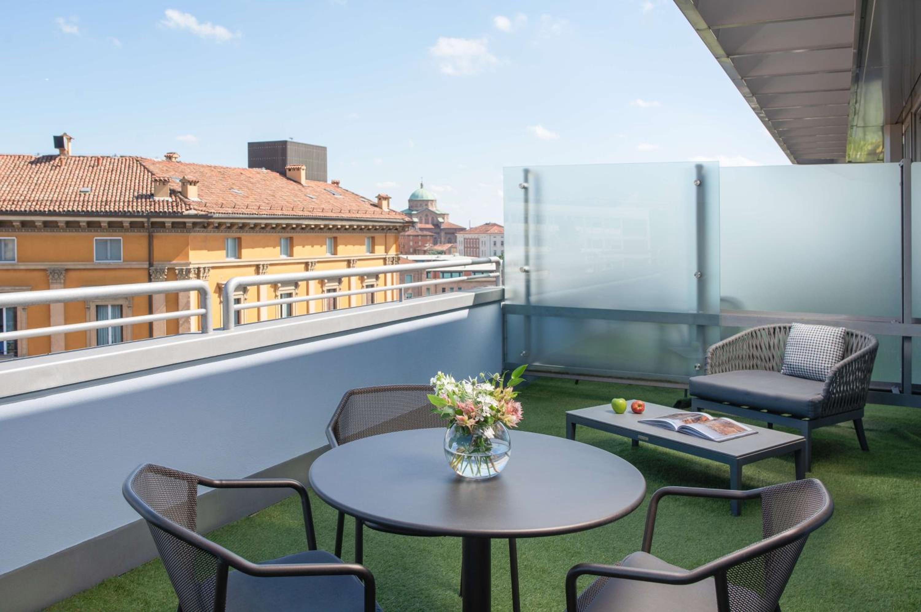 Junior Suite with Terrace - Photo 3