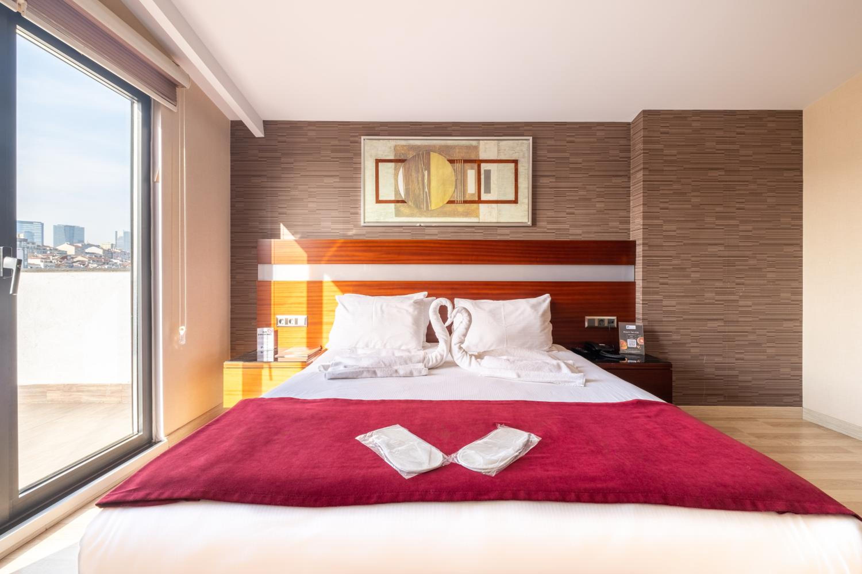 Superior King Room photo 1