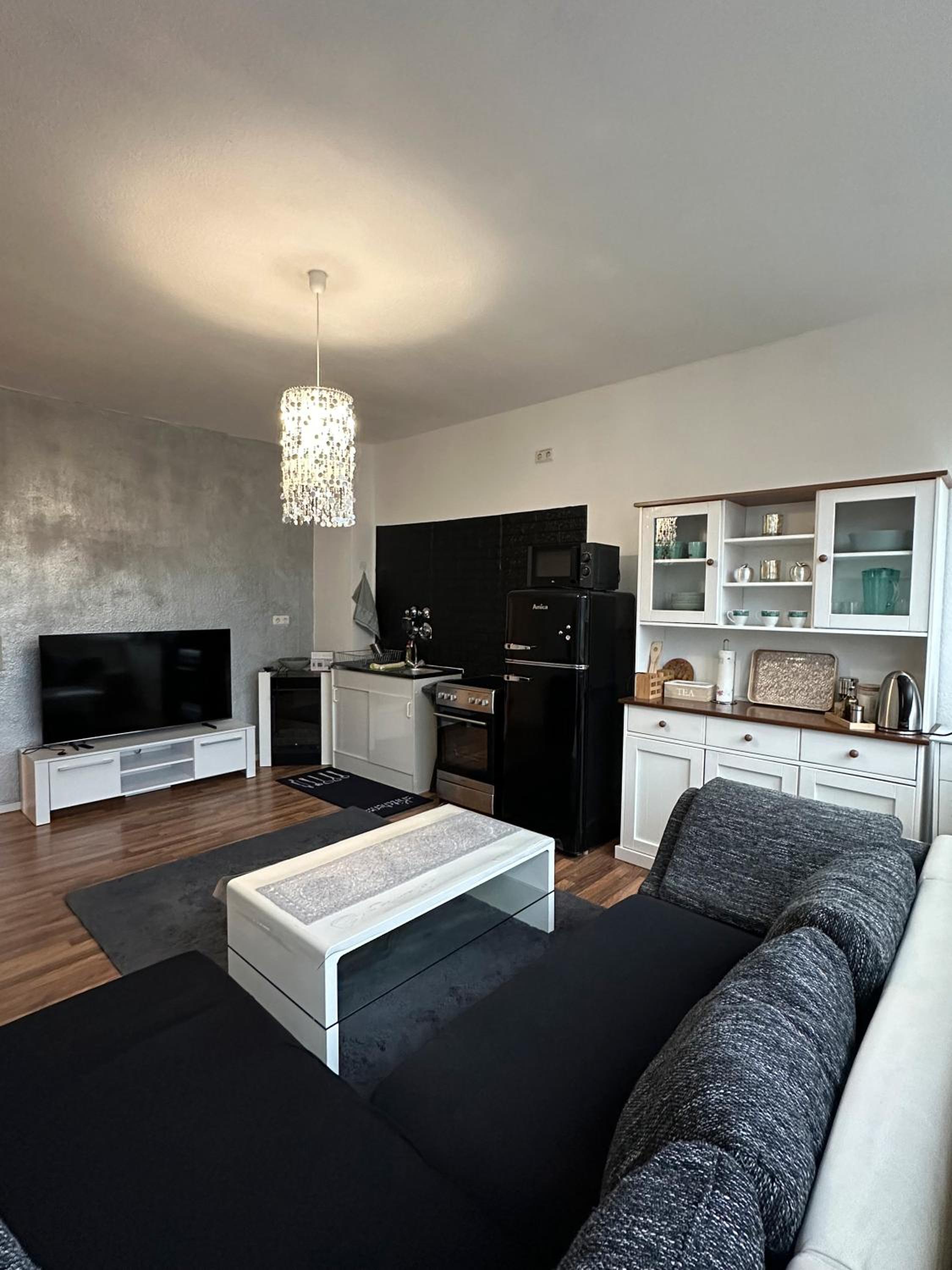 Superior One-Bedroom Apartment