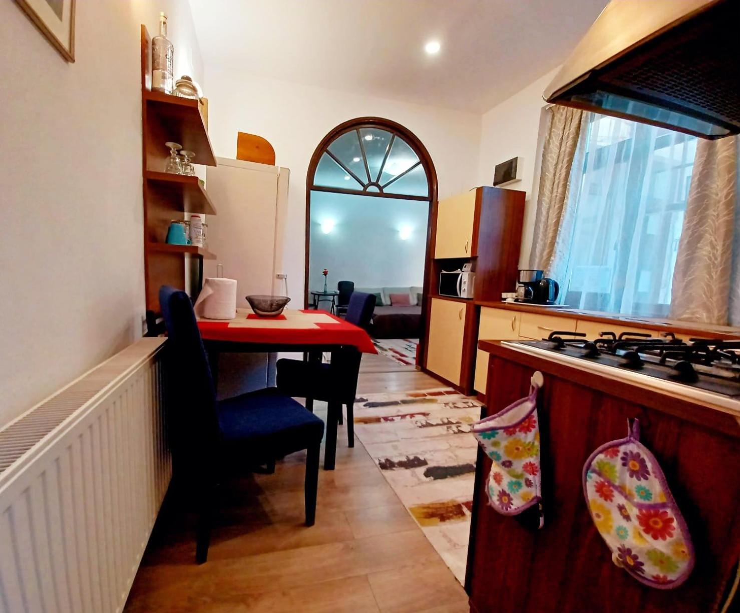 Two-Bedroom Apartment - Photo 25