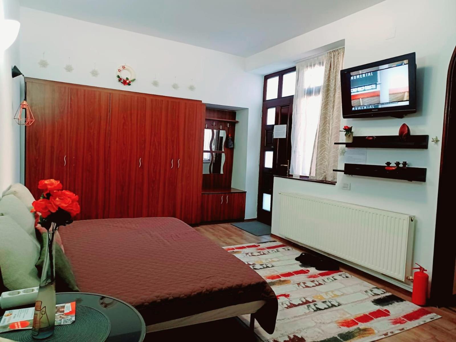 Two-Bedroom Apartment - Photo 26