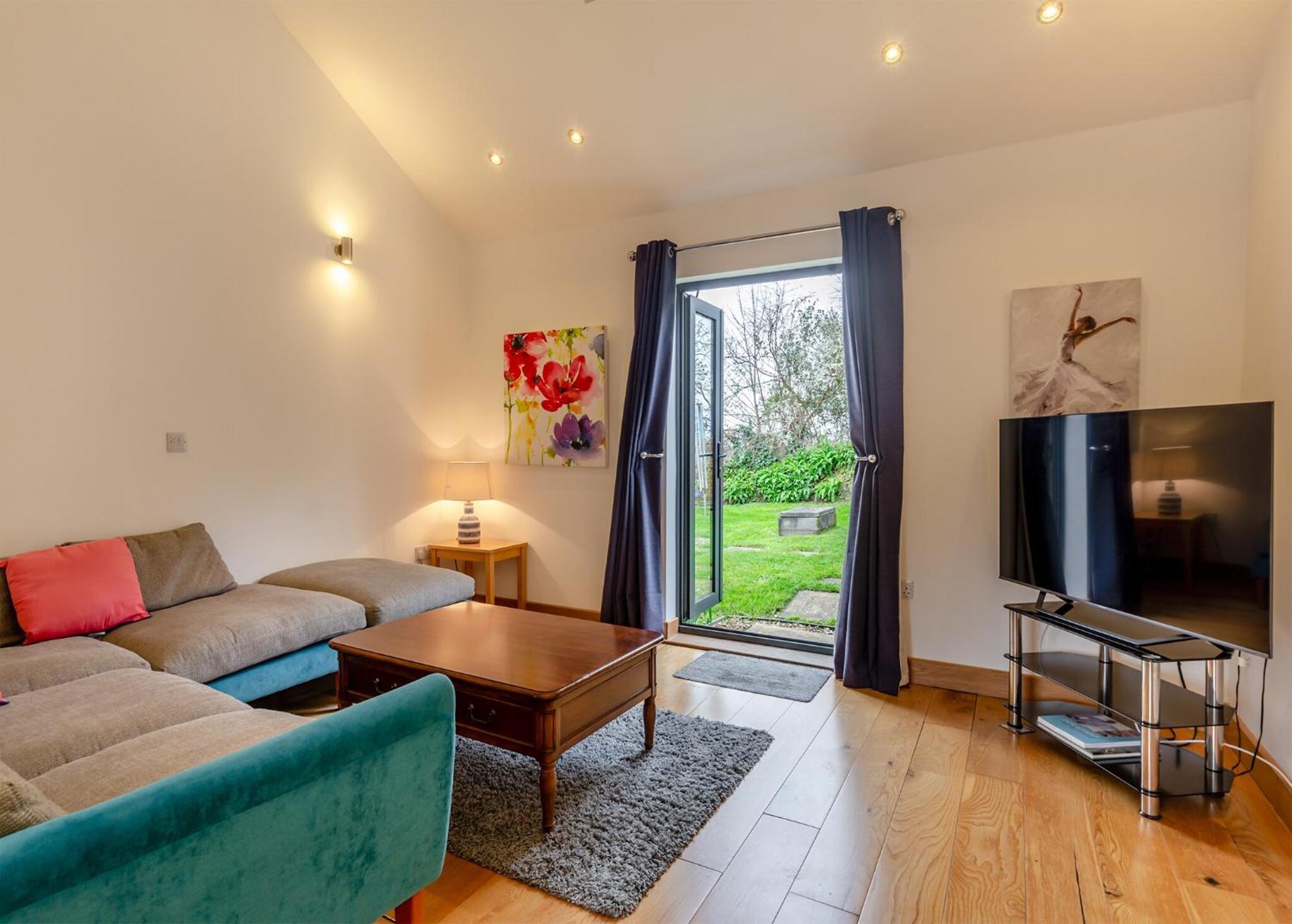 One-Bedroom House 3