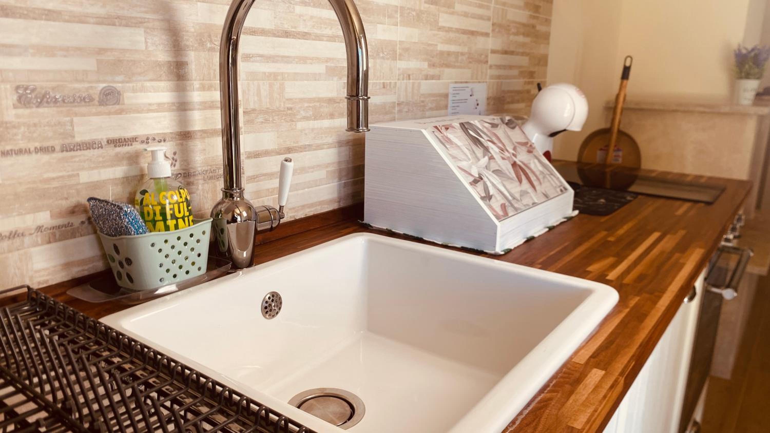 Quadruple Room with Private Bathroom photo 2