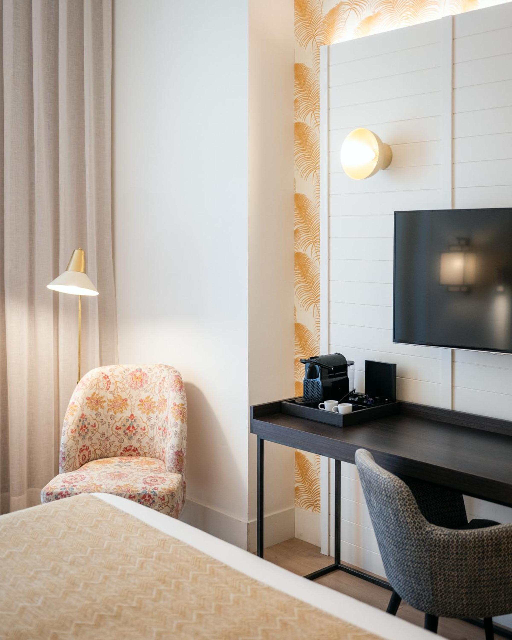Superior Double or Twin Room (1-2 People)