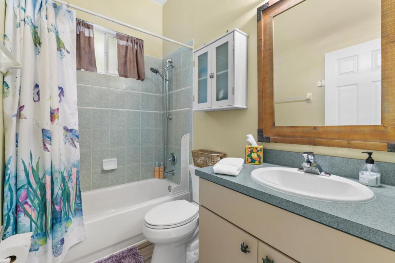 Three-Bedroom House photo 1