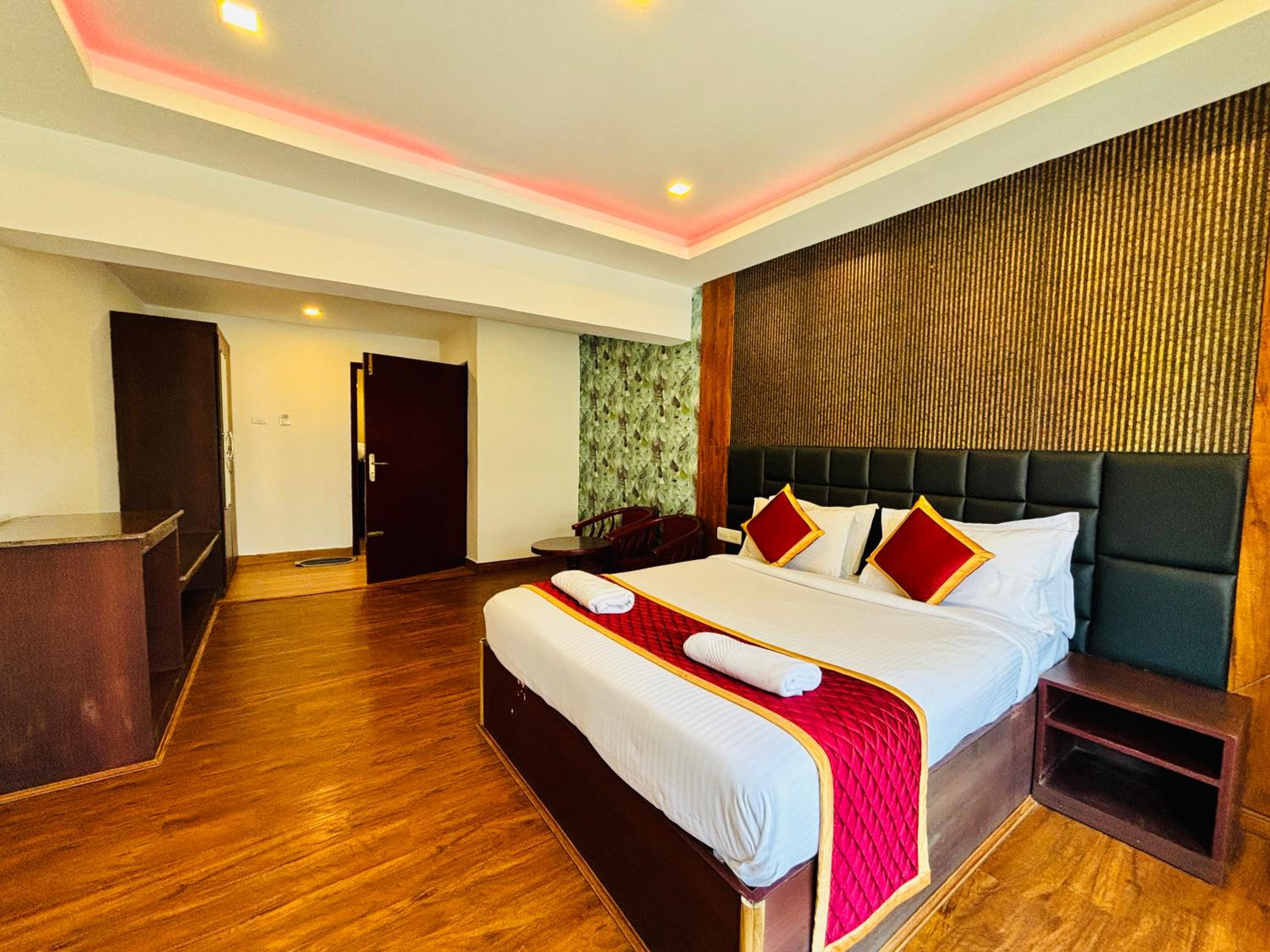 Deluxe King Room
