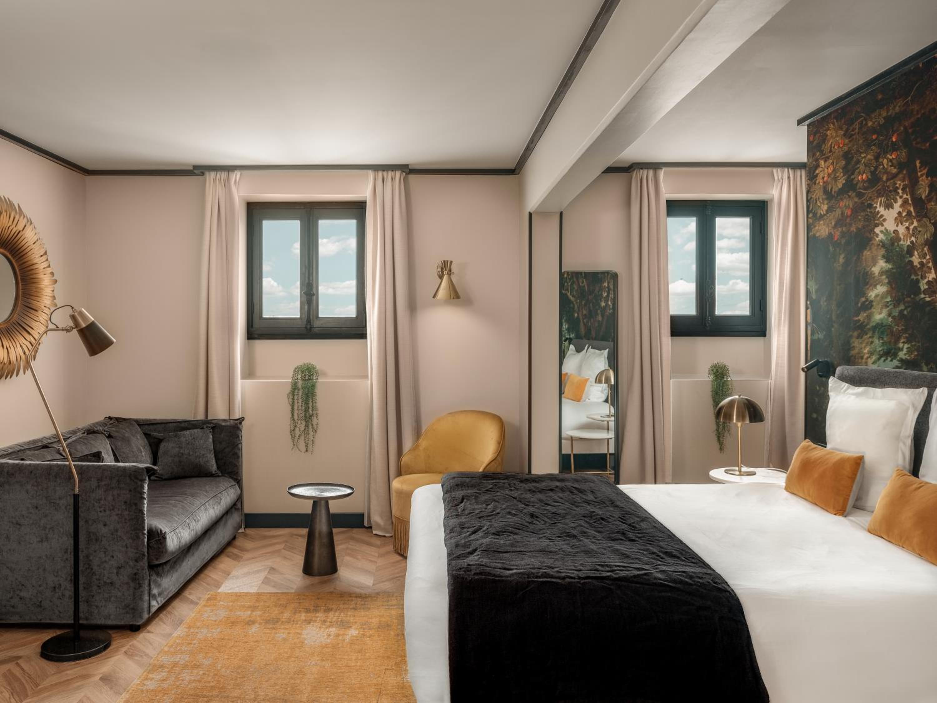 Deluxe Double Room with Harbor View - Photo 15