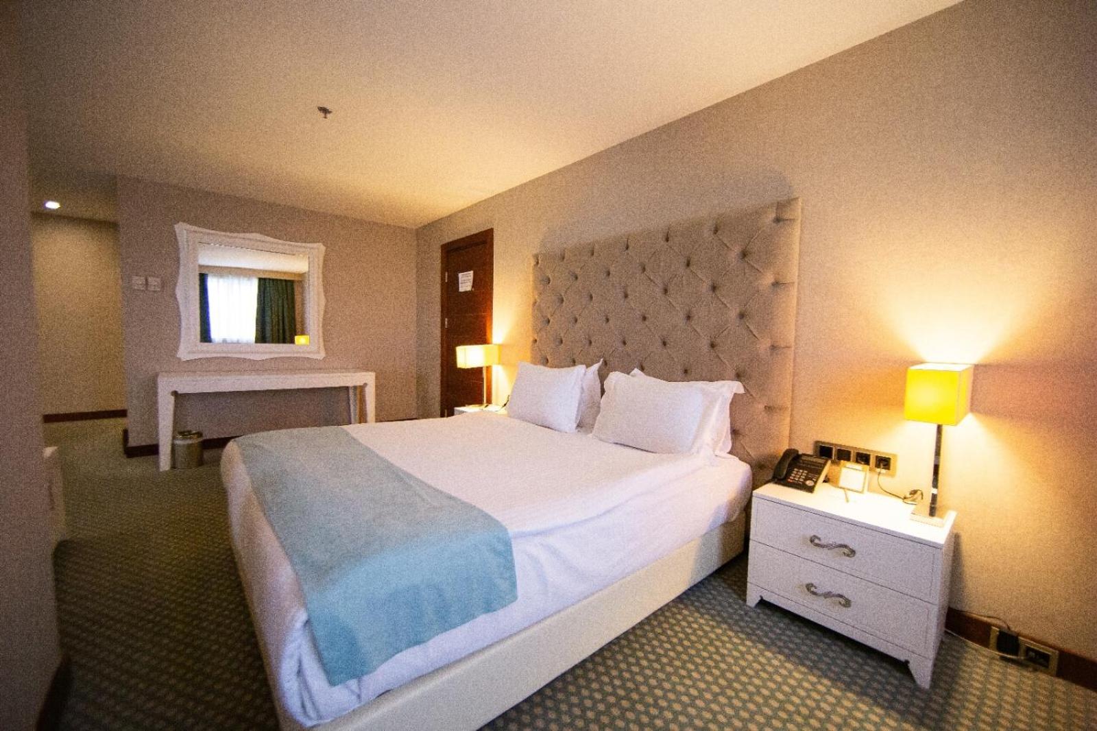 Deluxe Triple Room - Photo 7