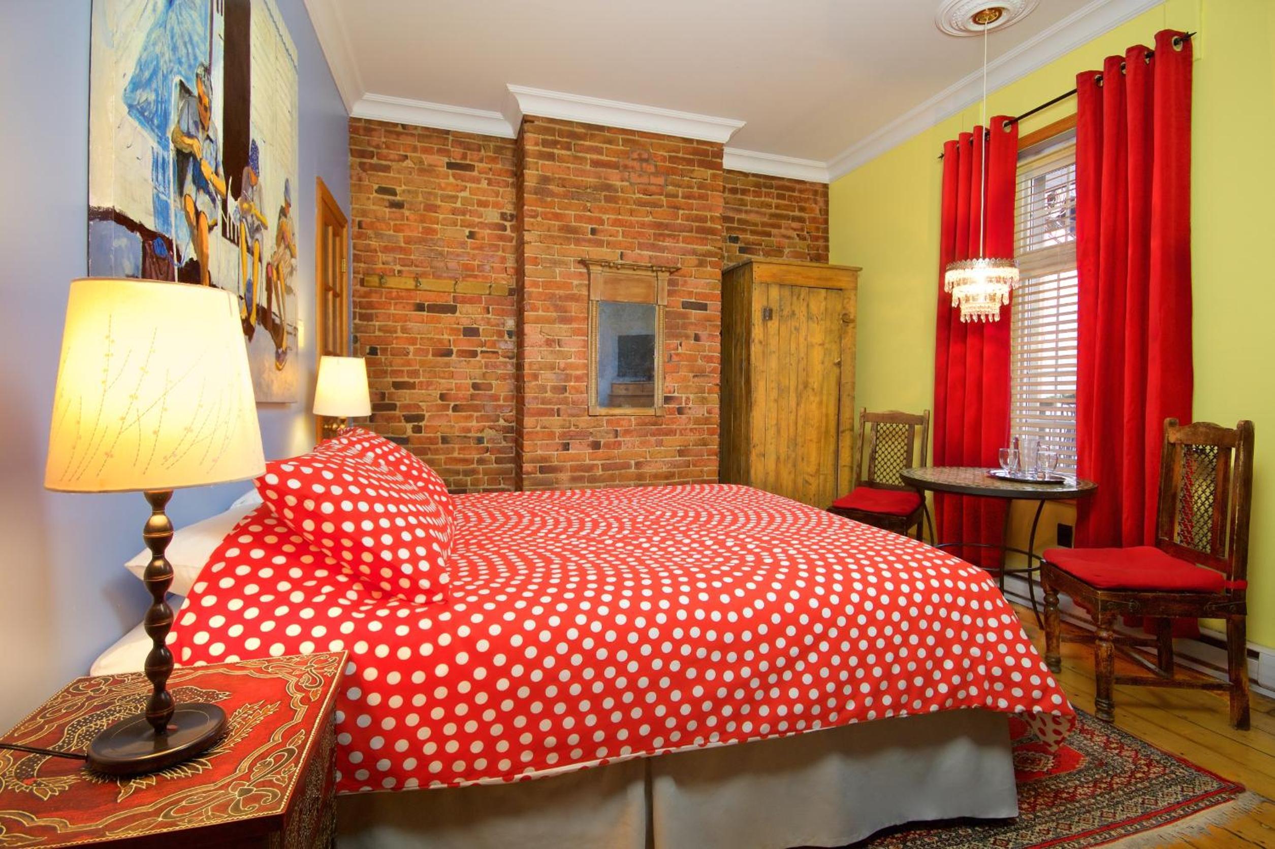 Comfort Room photo 2