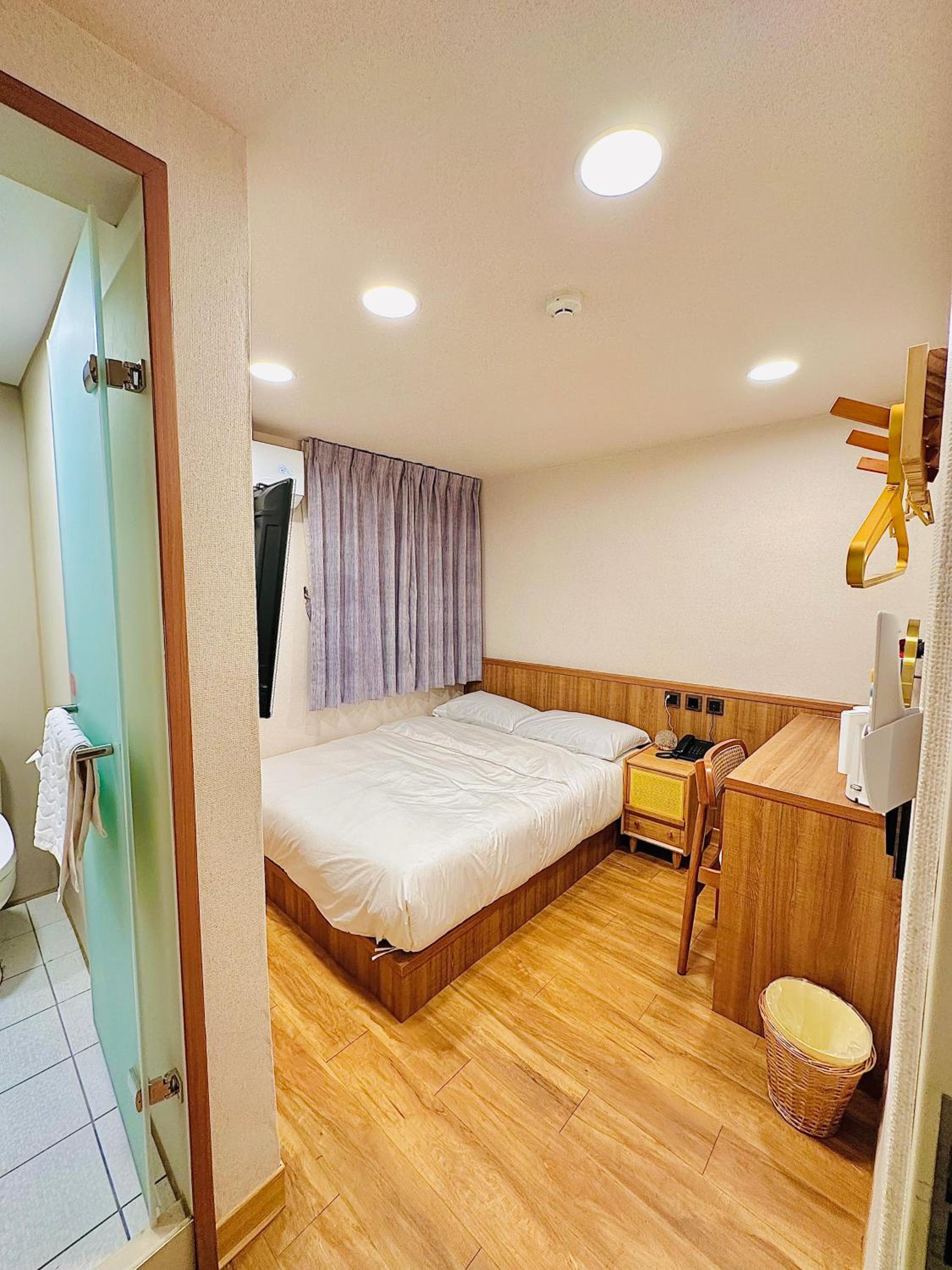 Double Room with Private Bathroom
