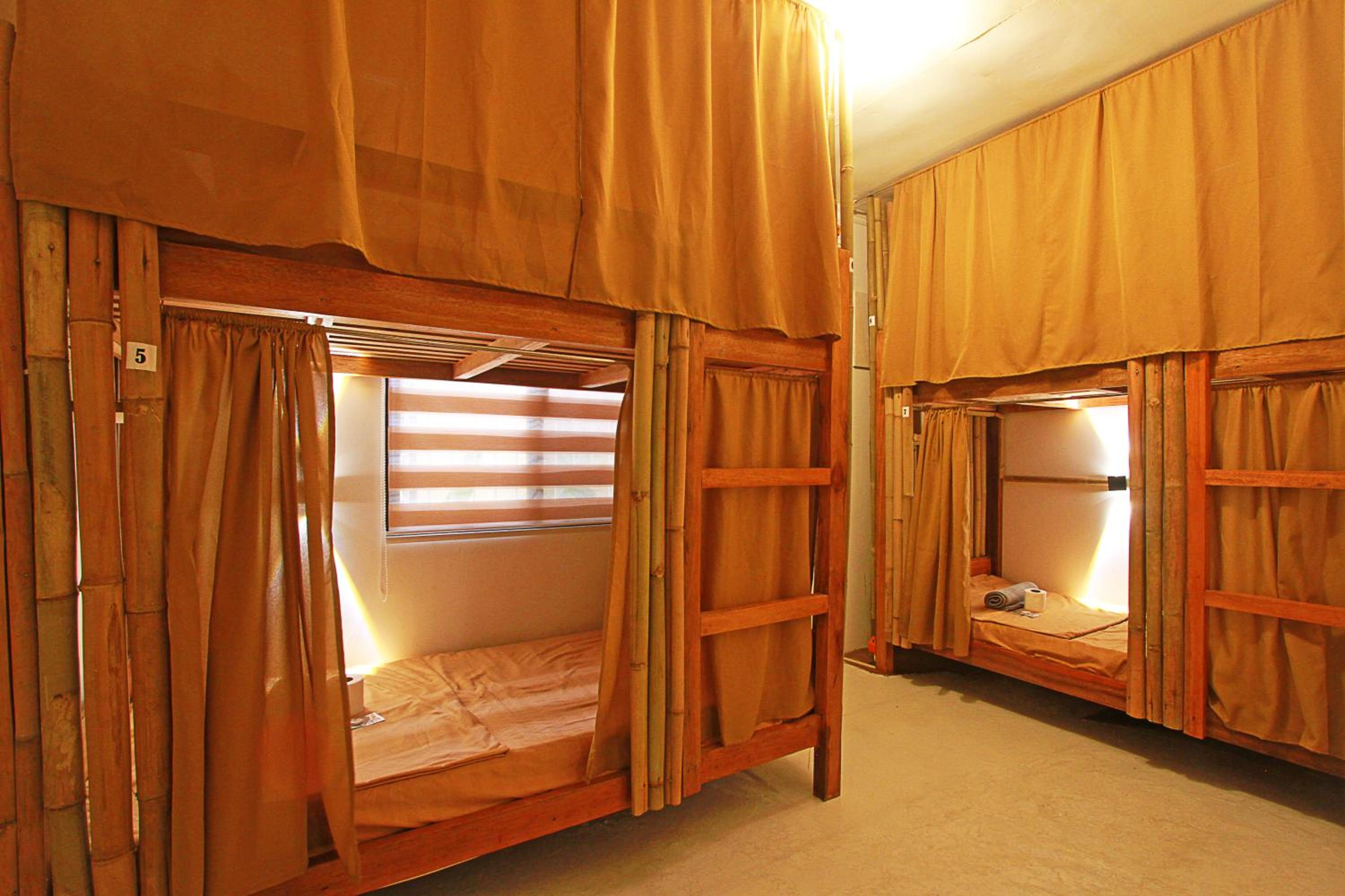 Bed in 8-Bed Mixed Dormitory Room photo 2