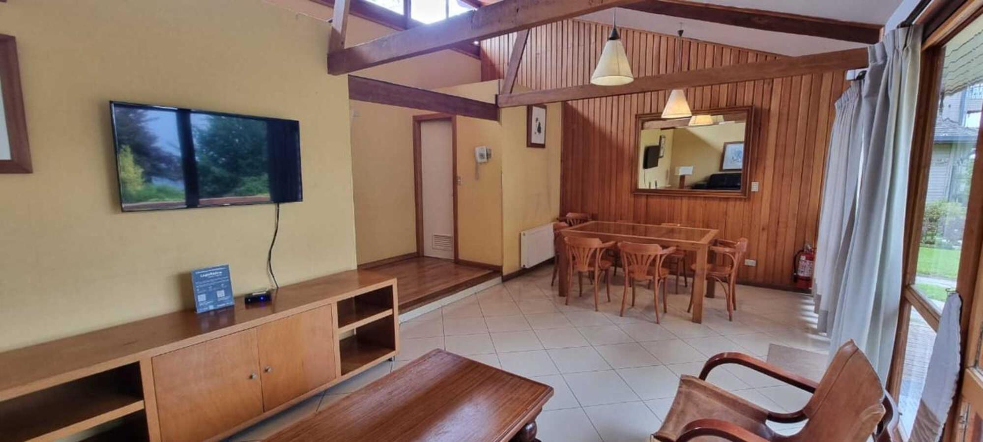 Three-Bedroom Bungalow photo 1