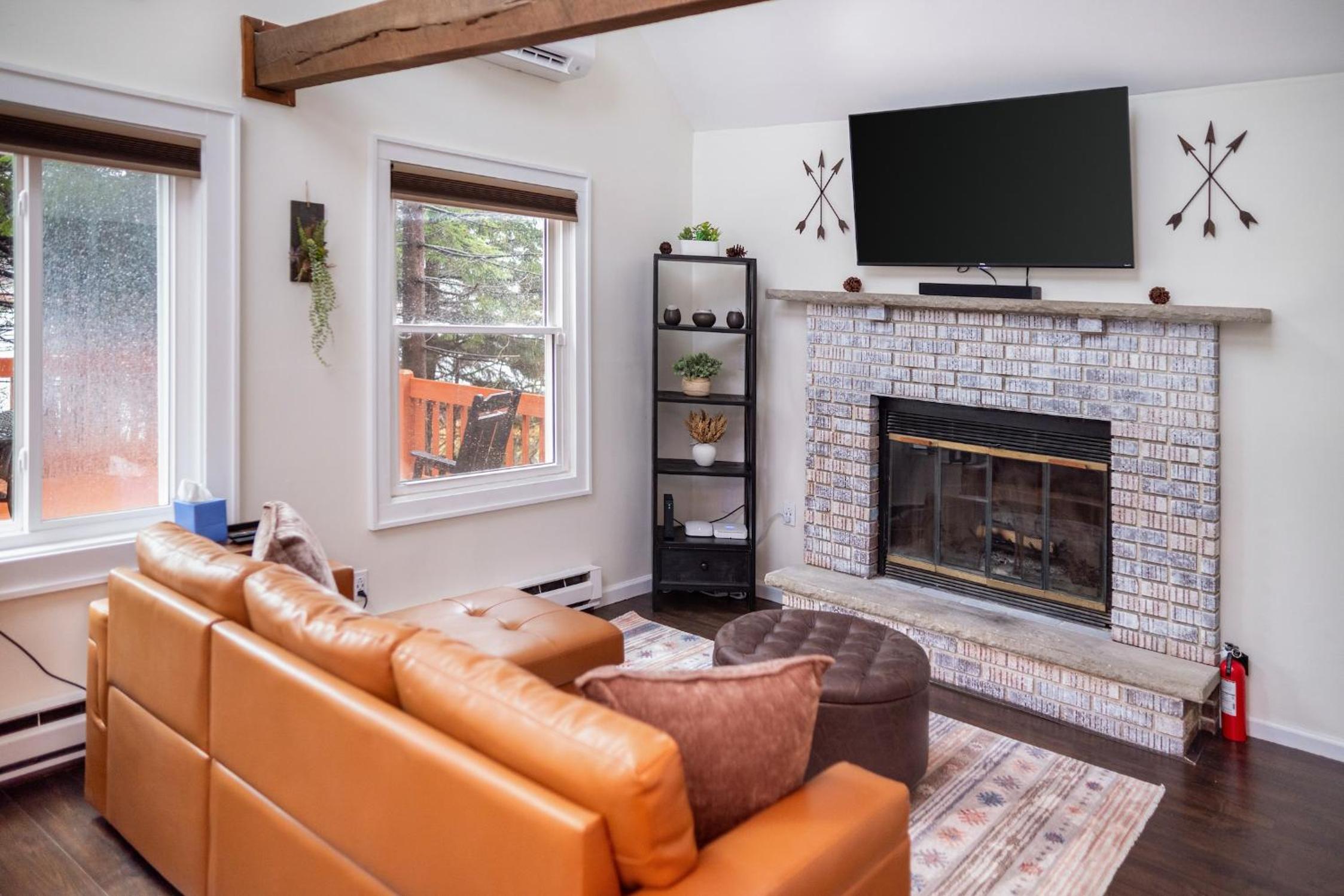 Three-Bedroom Chalet photo 1