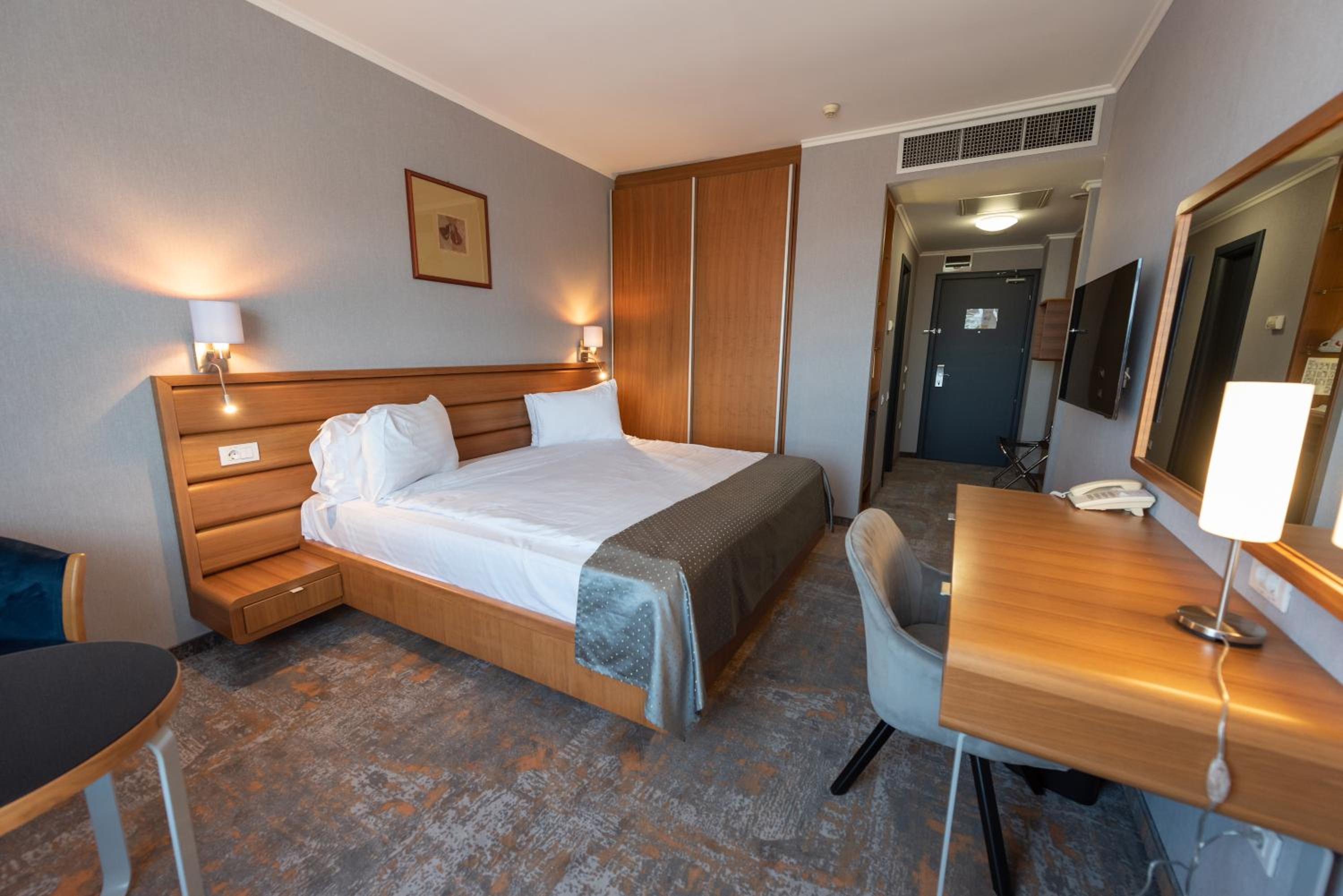 Deluxe Executive Room