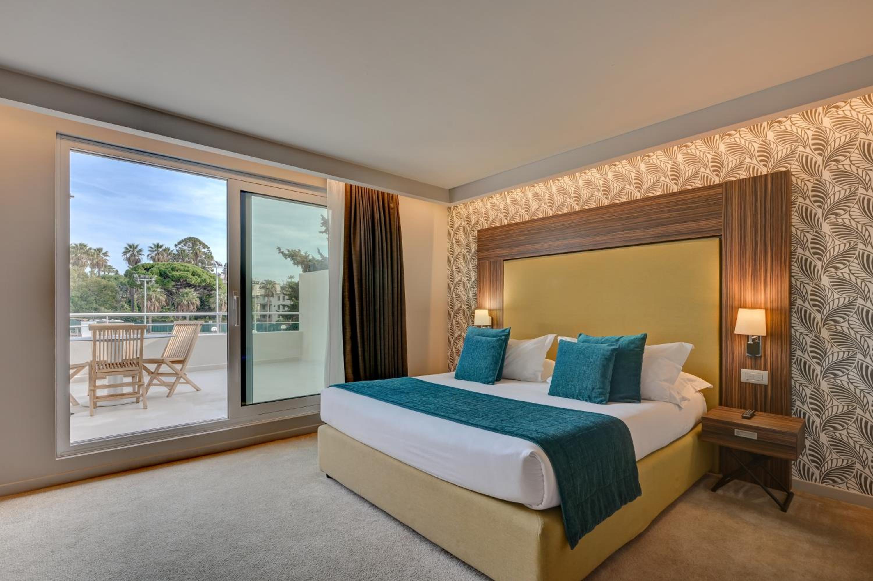 Deluxe Double Room with Balcony or Terrace - Photo 4