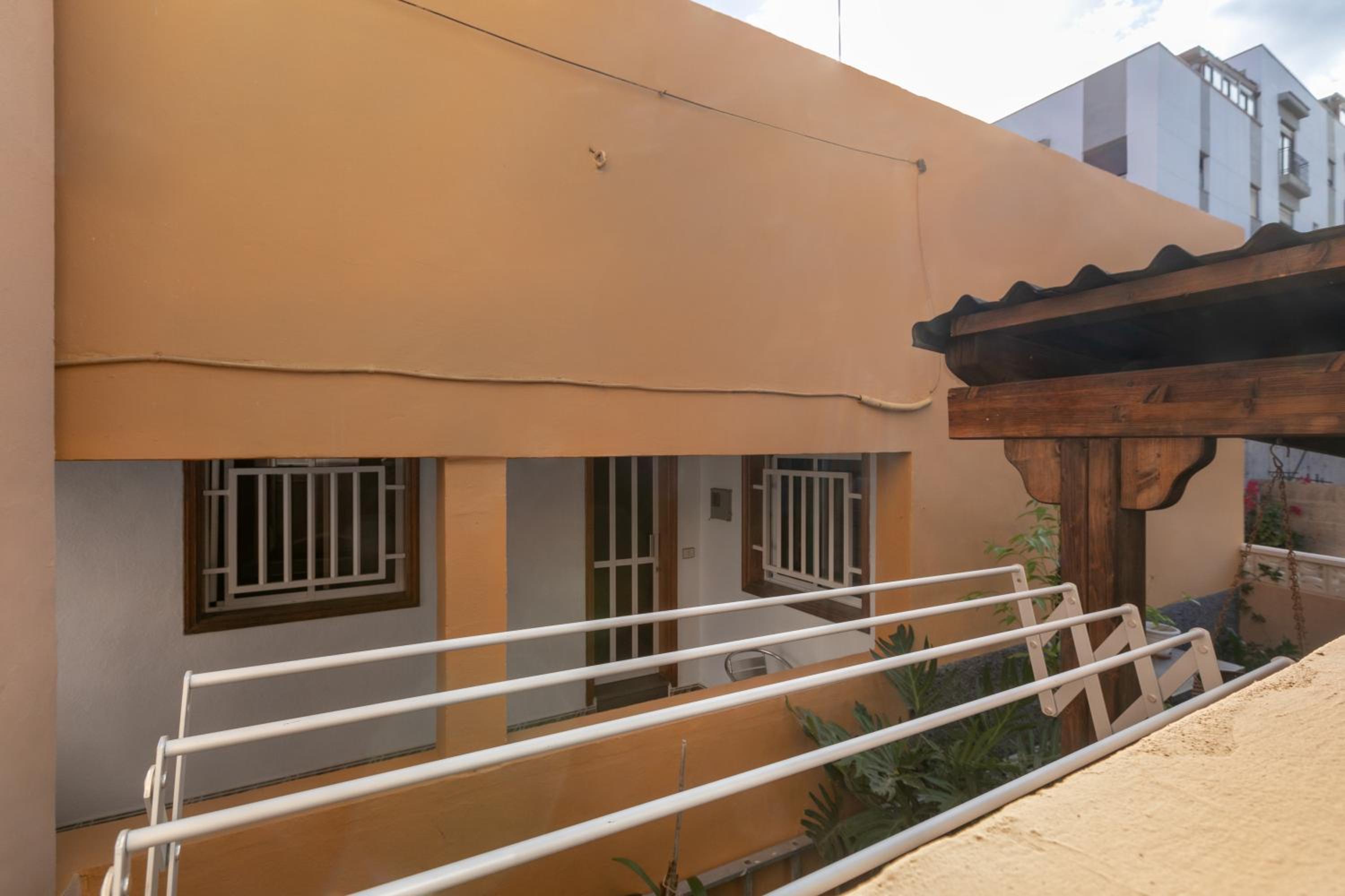 Studio Apartment with Sea View photo 2
