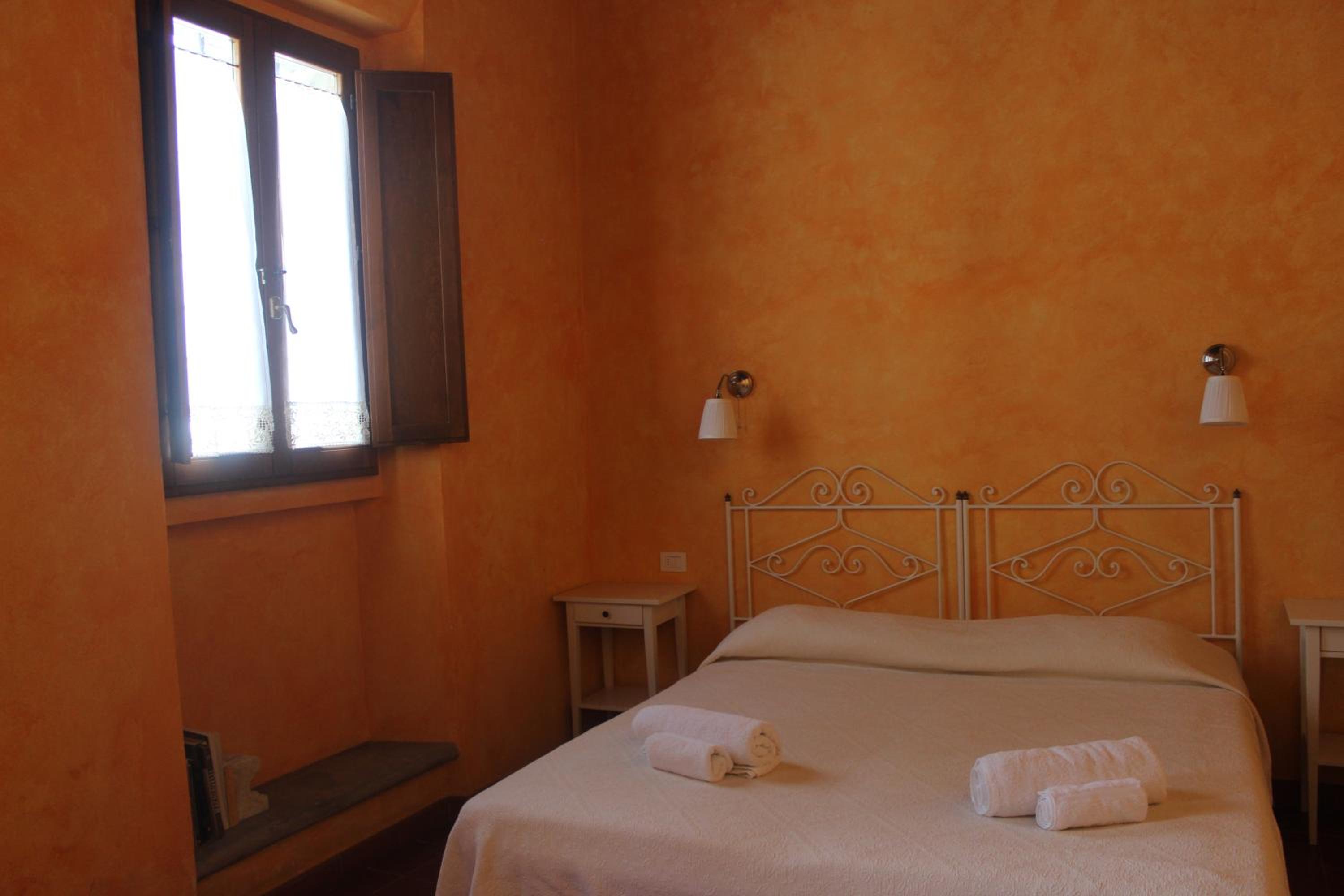 Double or Twin Room with Private Bathroom photo 1