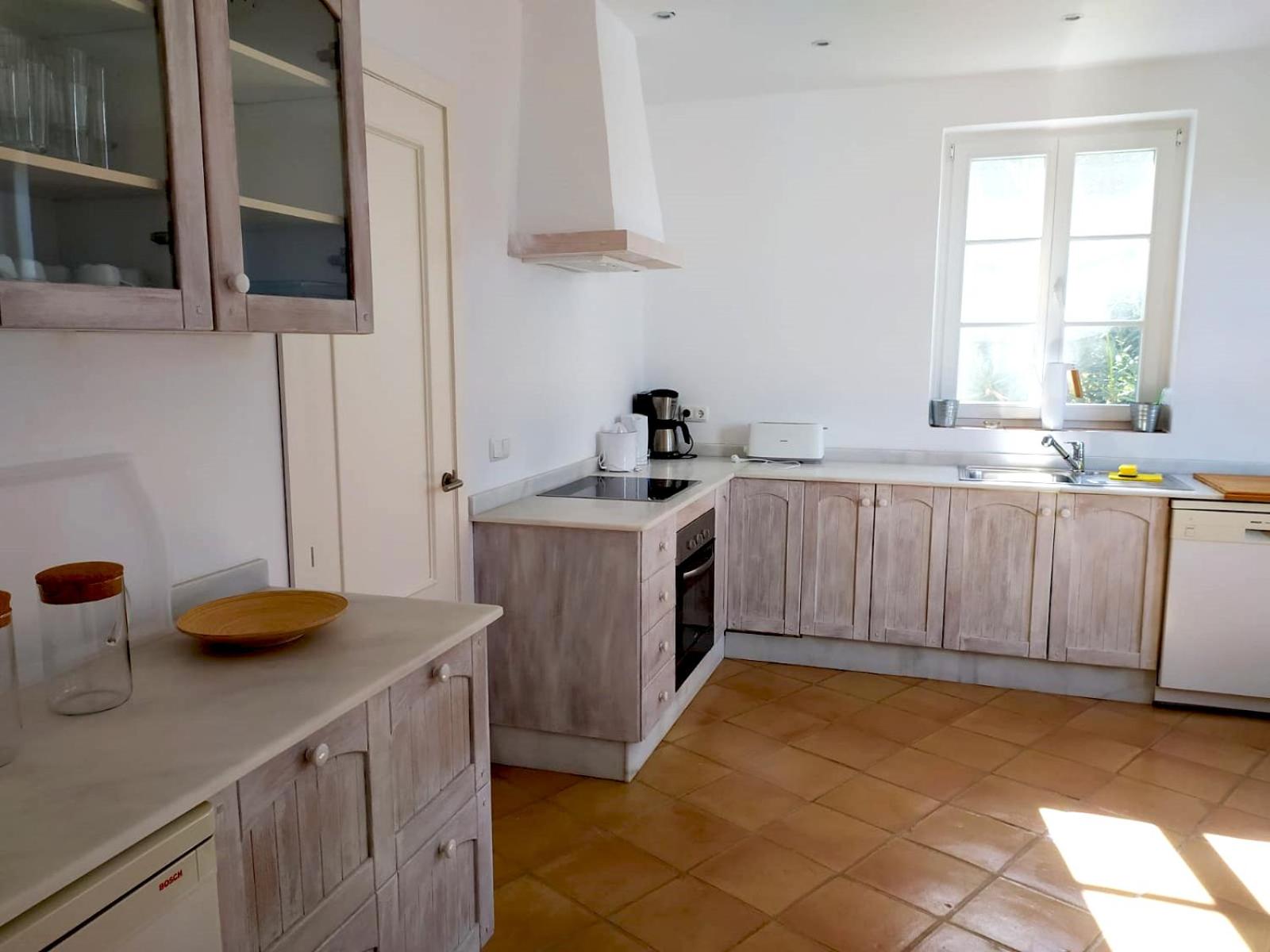 Villa photo 3