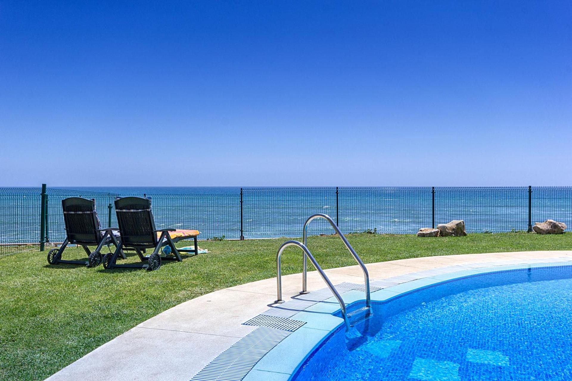 Two-Bedroom Apartment - Oceanfront  photo 2