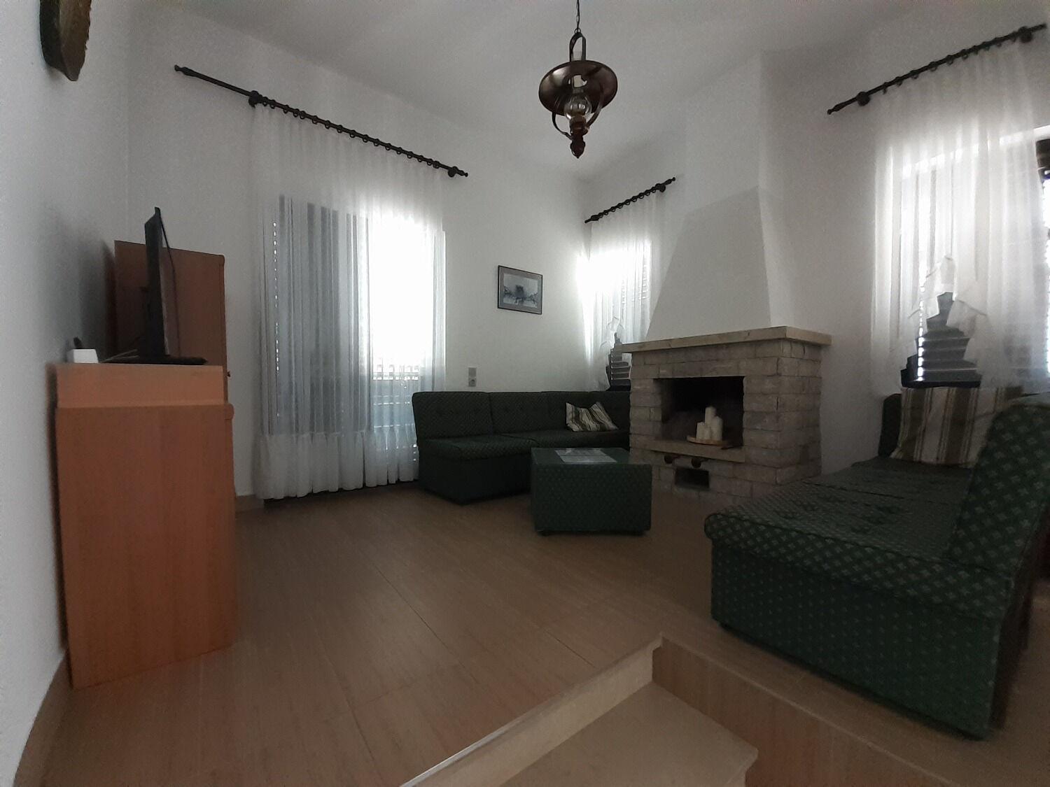 Three-Bedroom Apartment photo 1