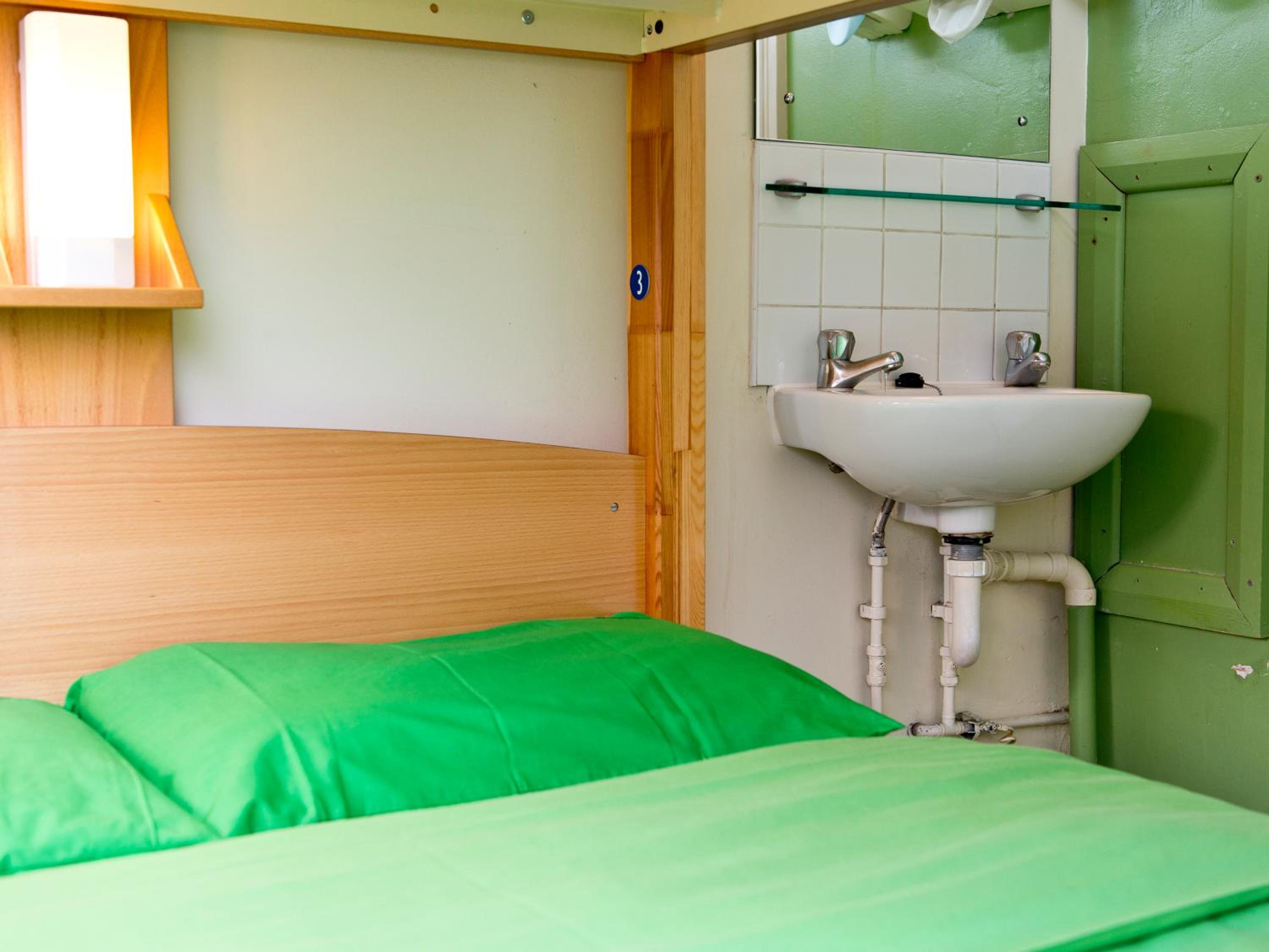 3 Bed Double Private Room Ensuite photo 1