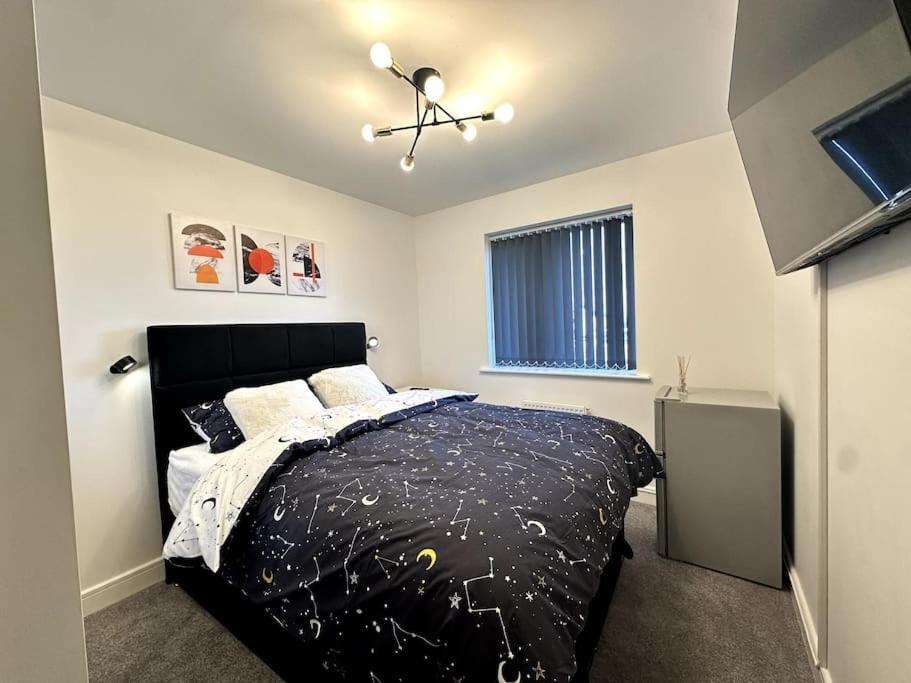 One-Bedroom Apartment - Non-Smoking photo 1