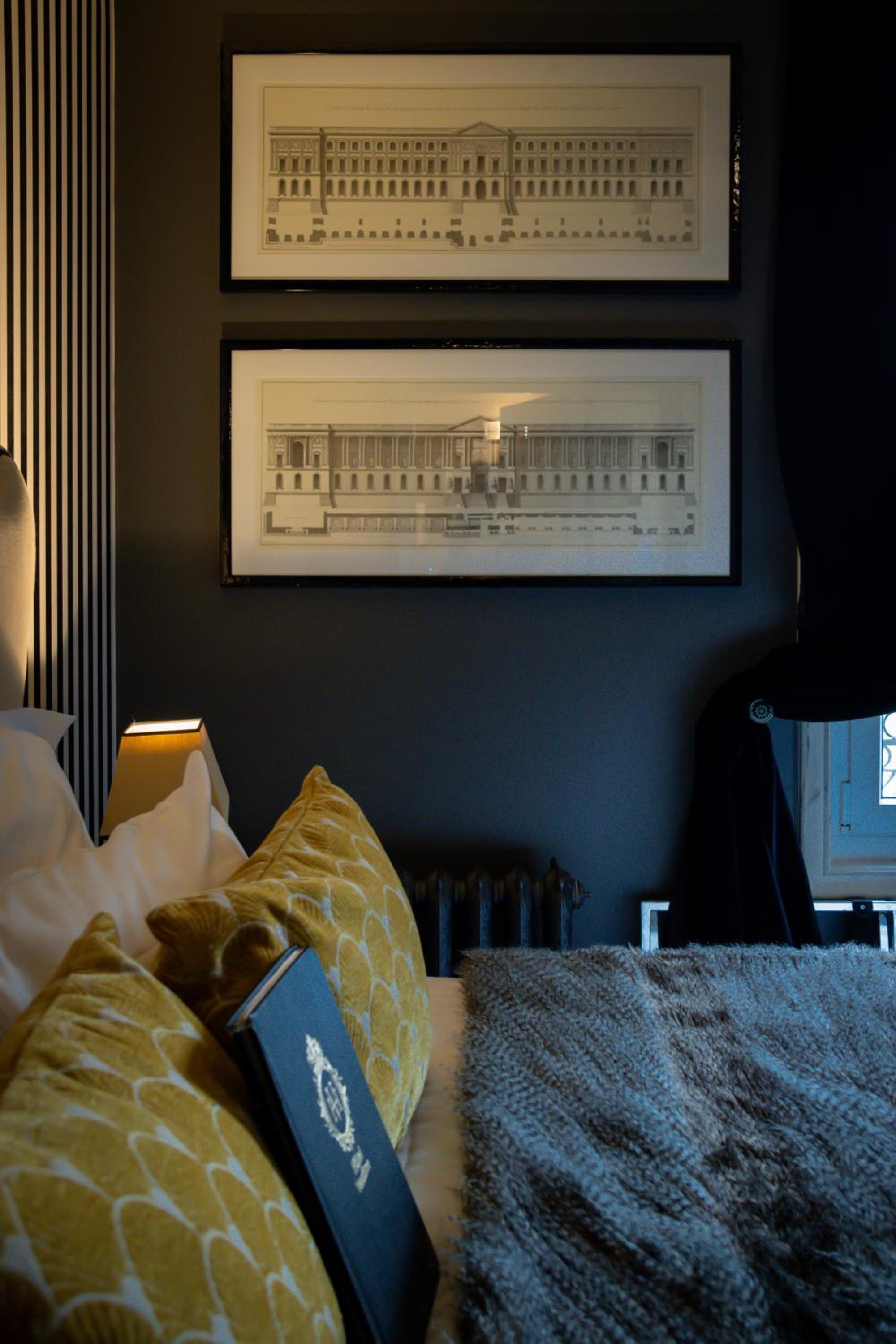 Comfort King Room - Non-Smoking  - Photo 1