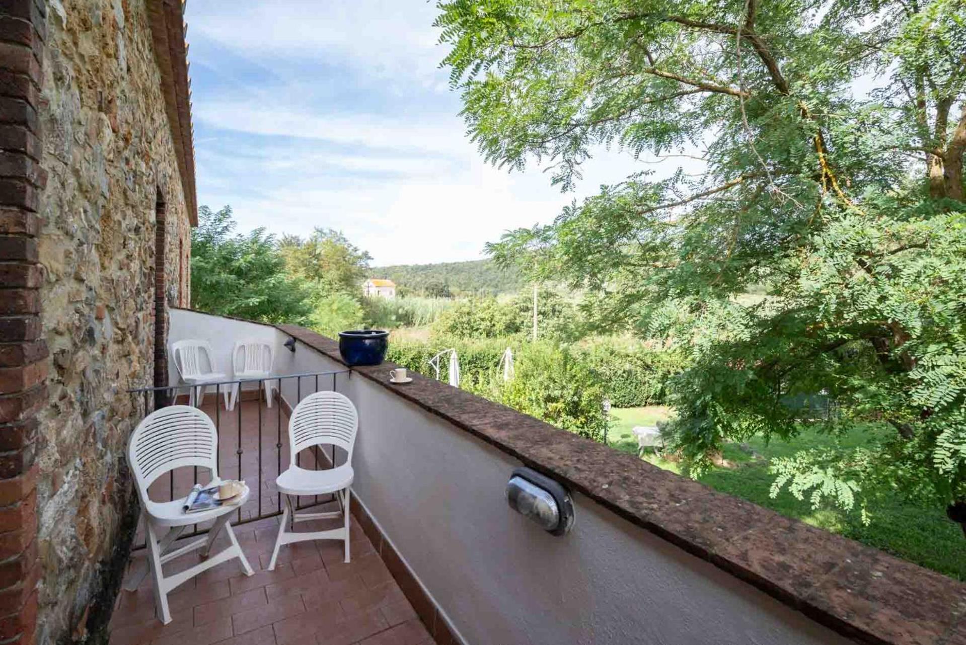 Apartment with Pool View  photo 2