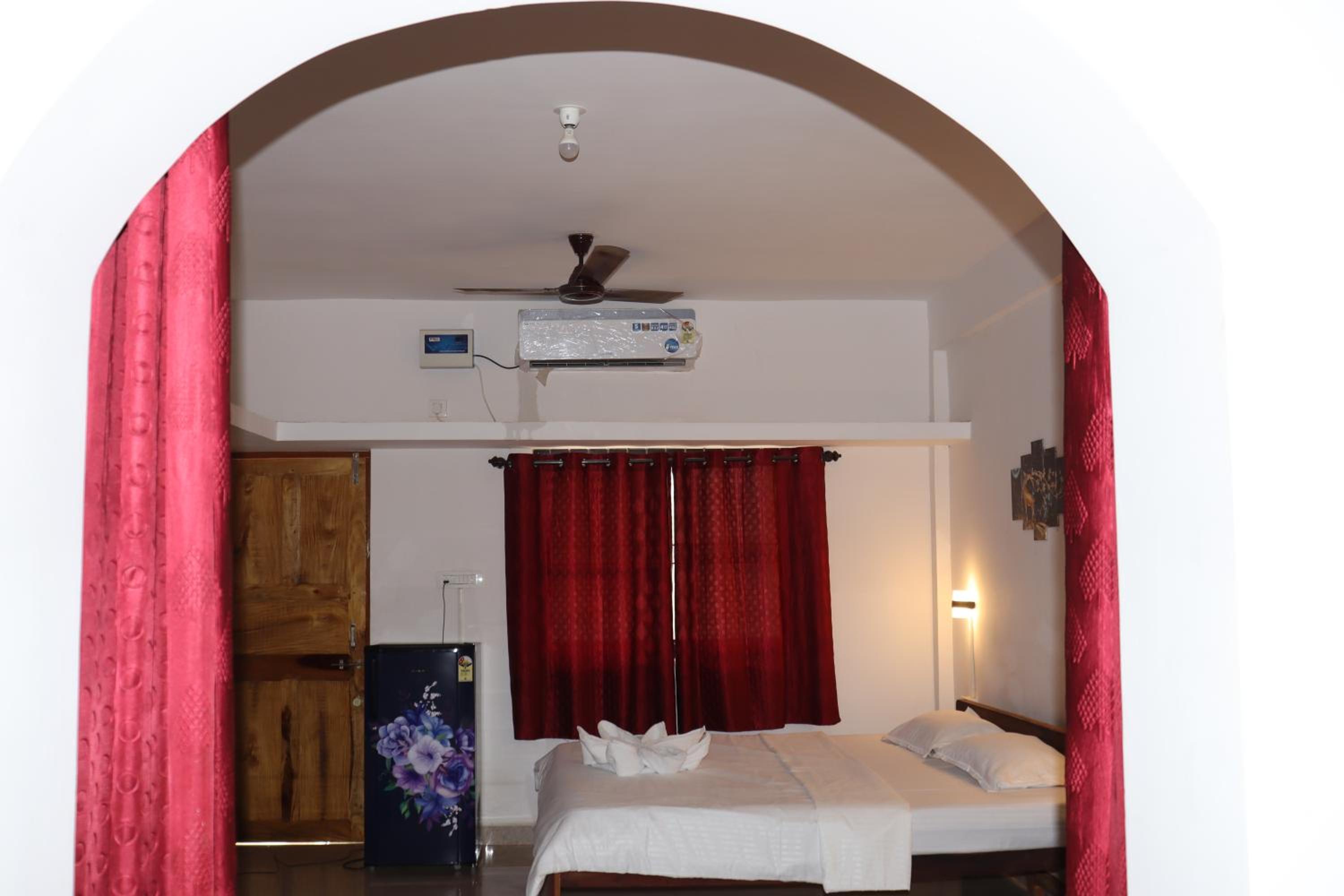 Double or Twin Room with Balcony photo 1
