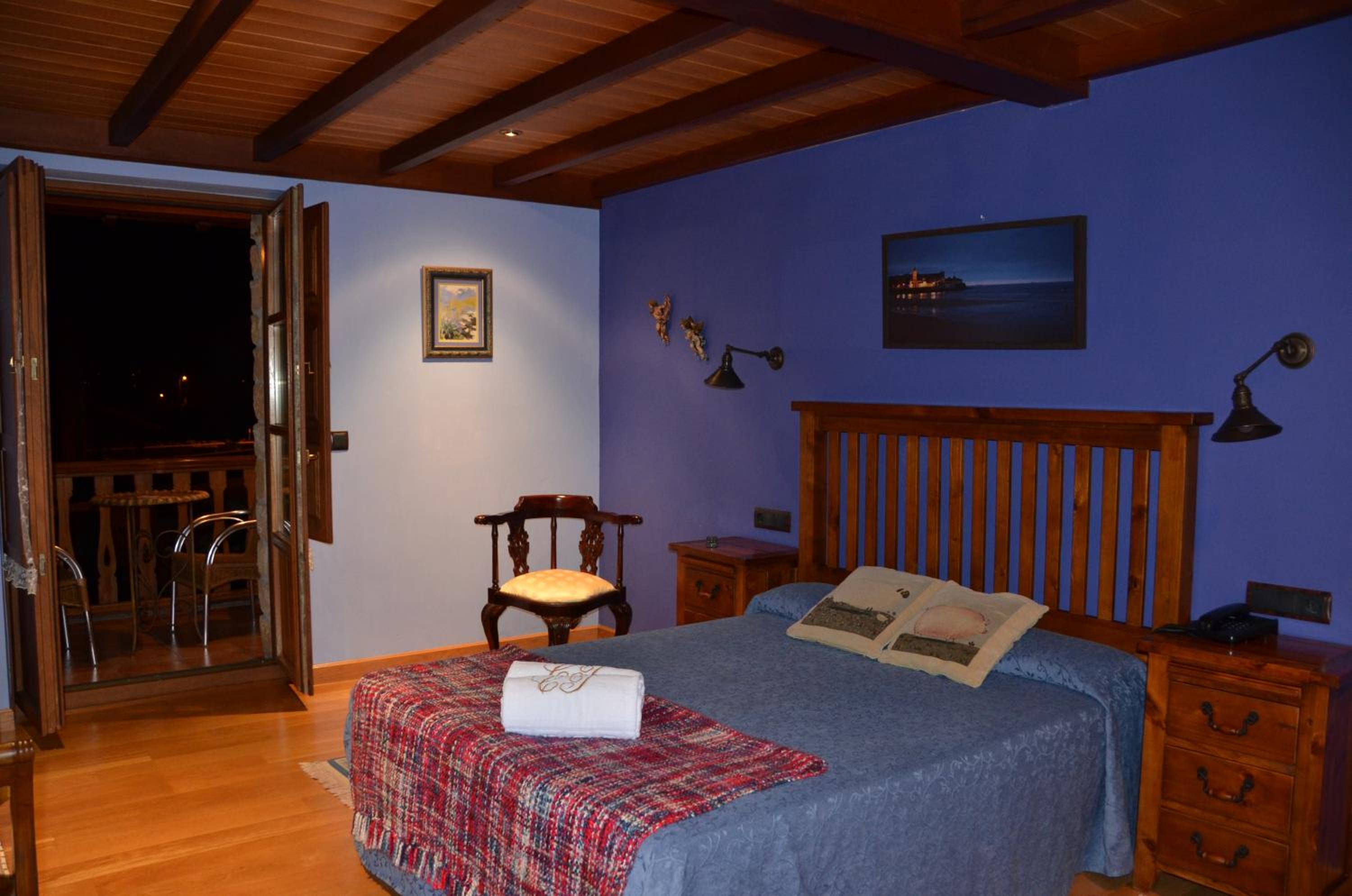 Double or Twin Room photo 2