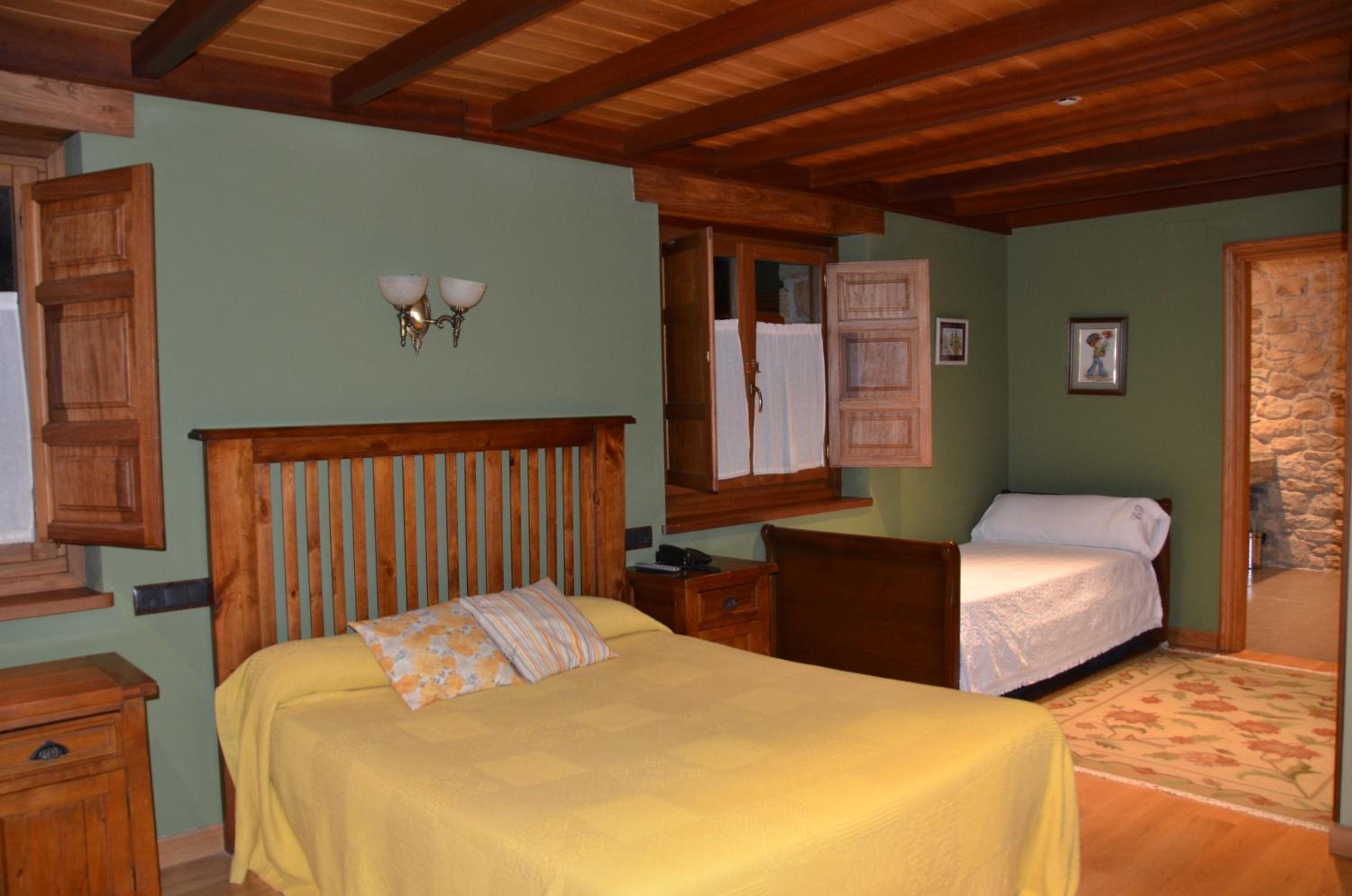 Habitación Doble o con Dos Camas con Cama Adicional