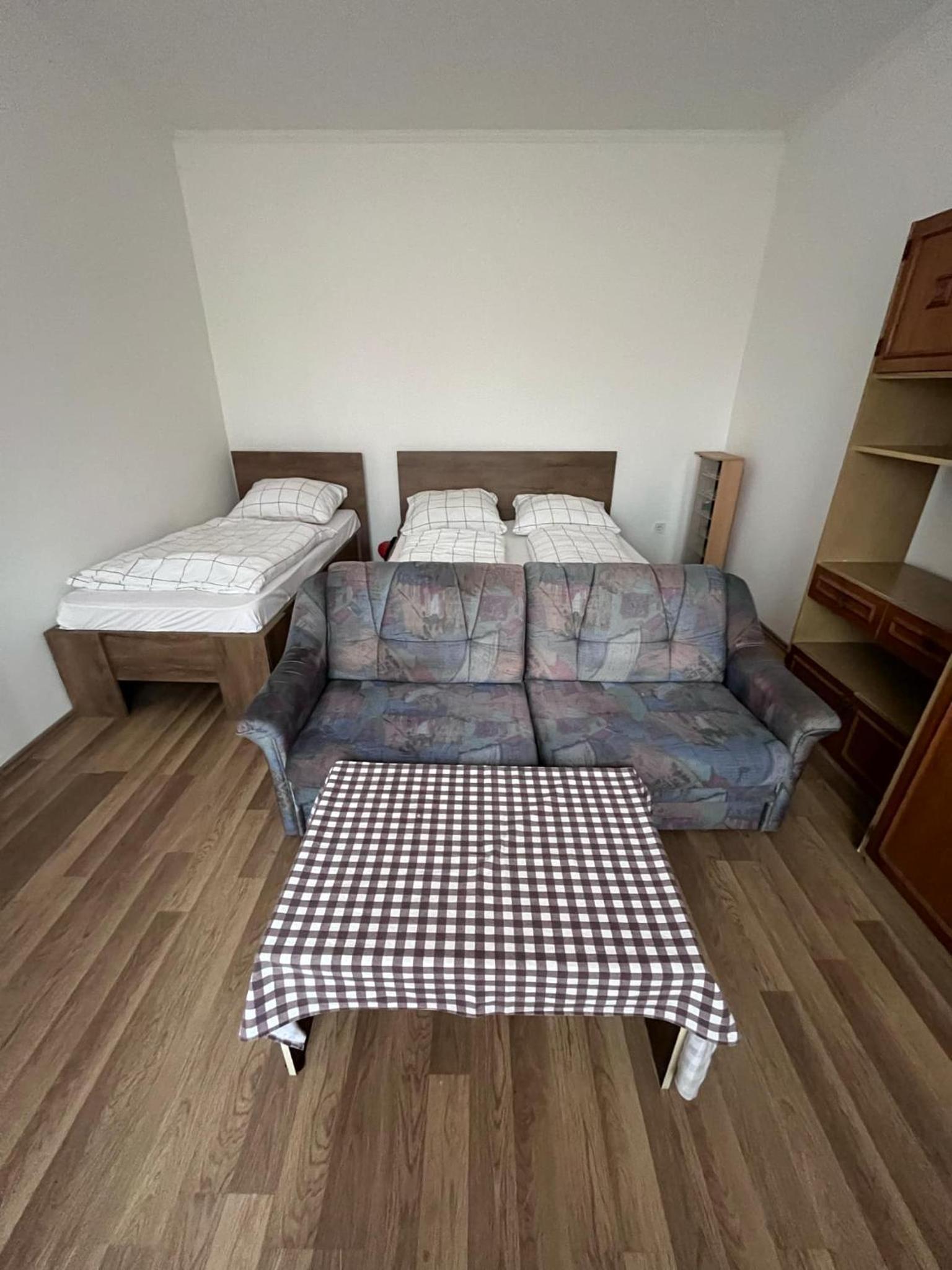 One-Bedroom Family Apartment photo 3