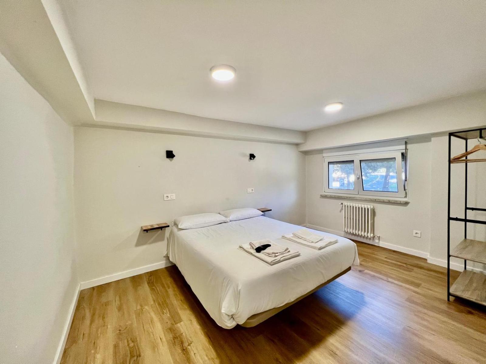 Double Room - Photo 7